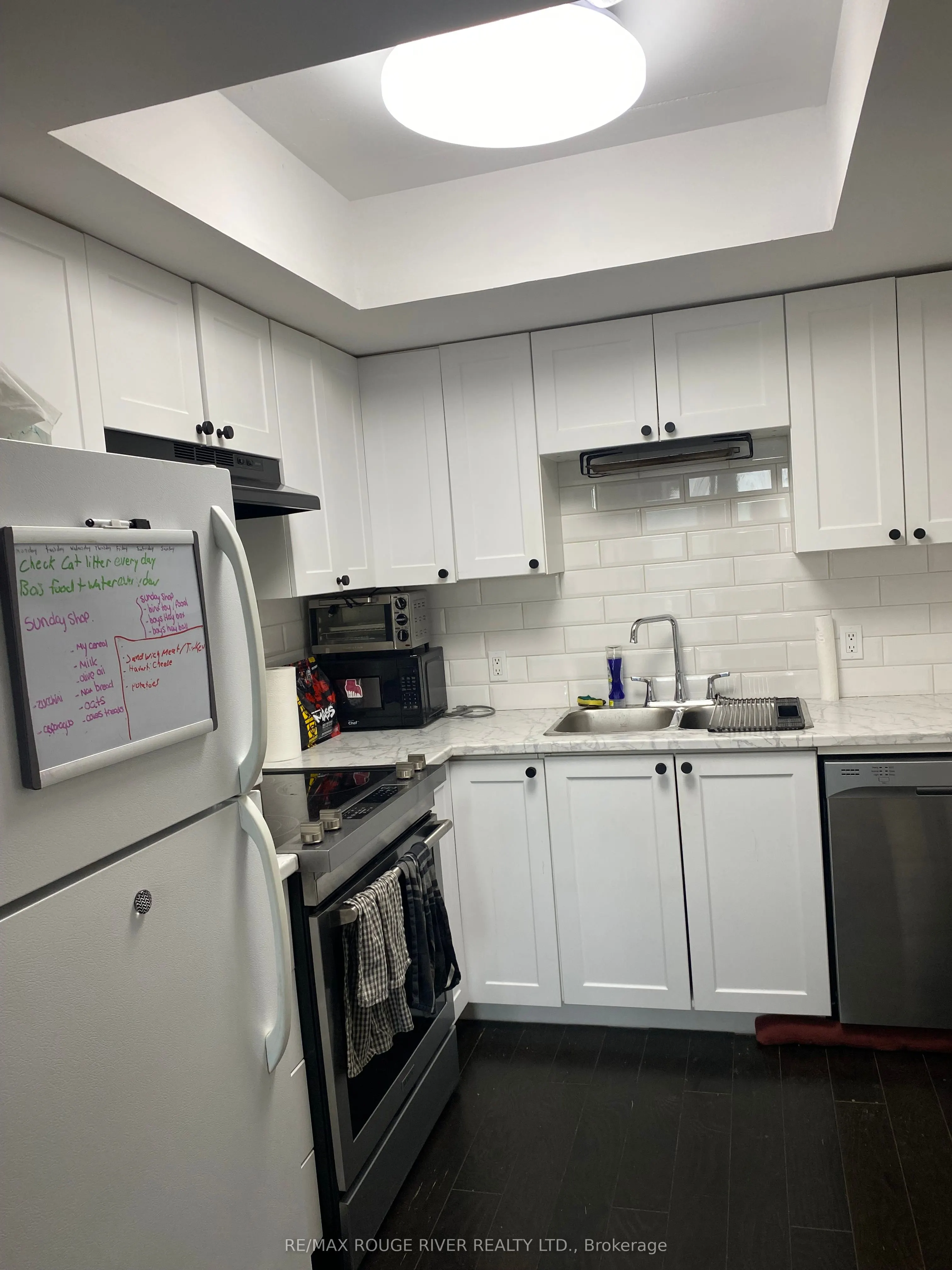 144 Queen Street, #503