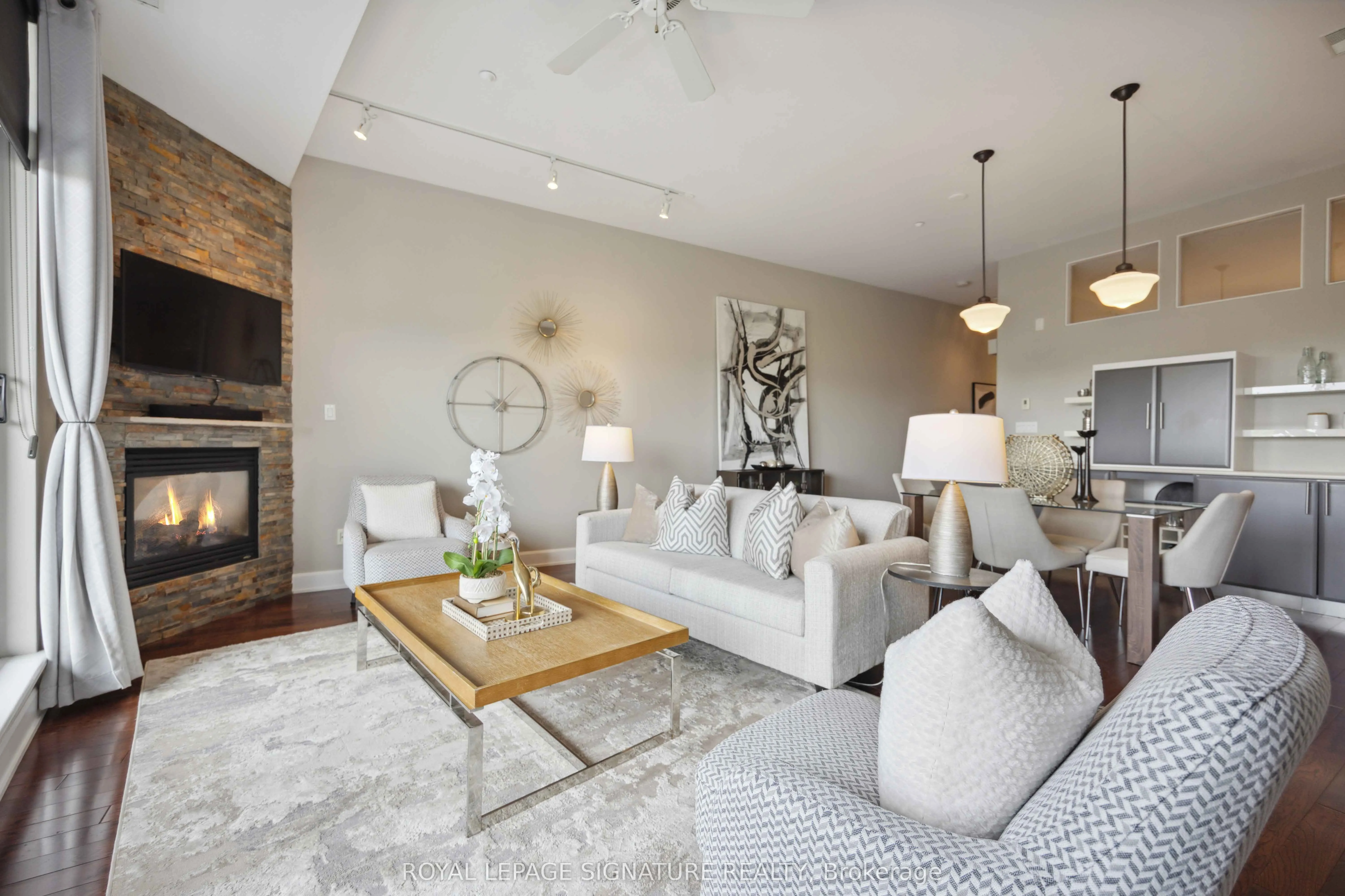 160 Fallingbrook Road, #205