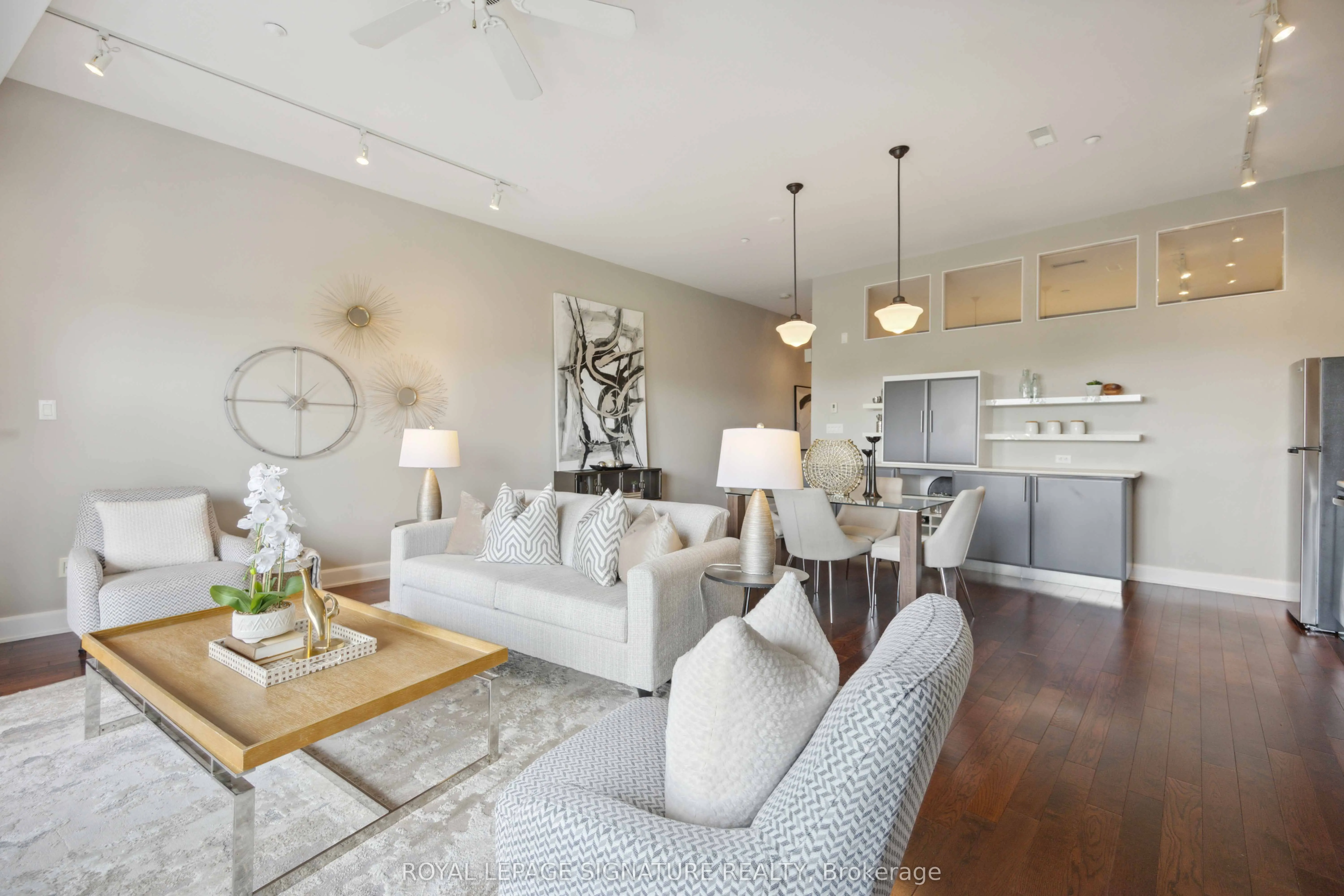 160 Fallingbrook Road, #205