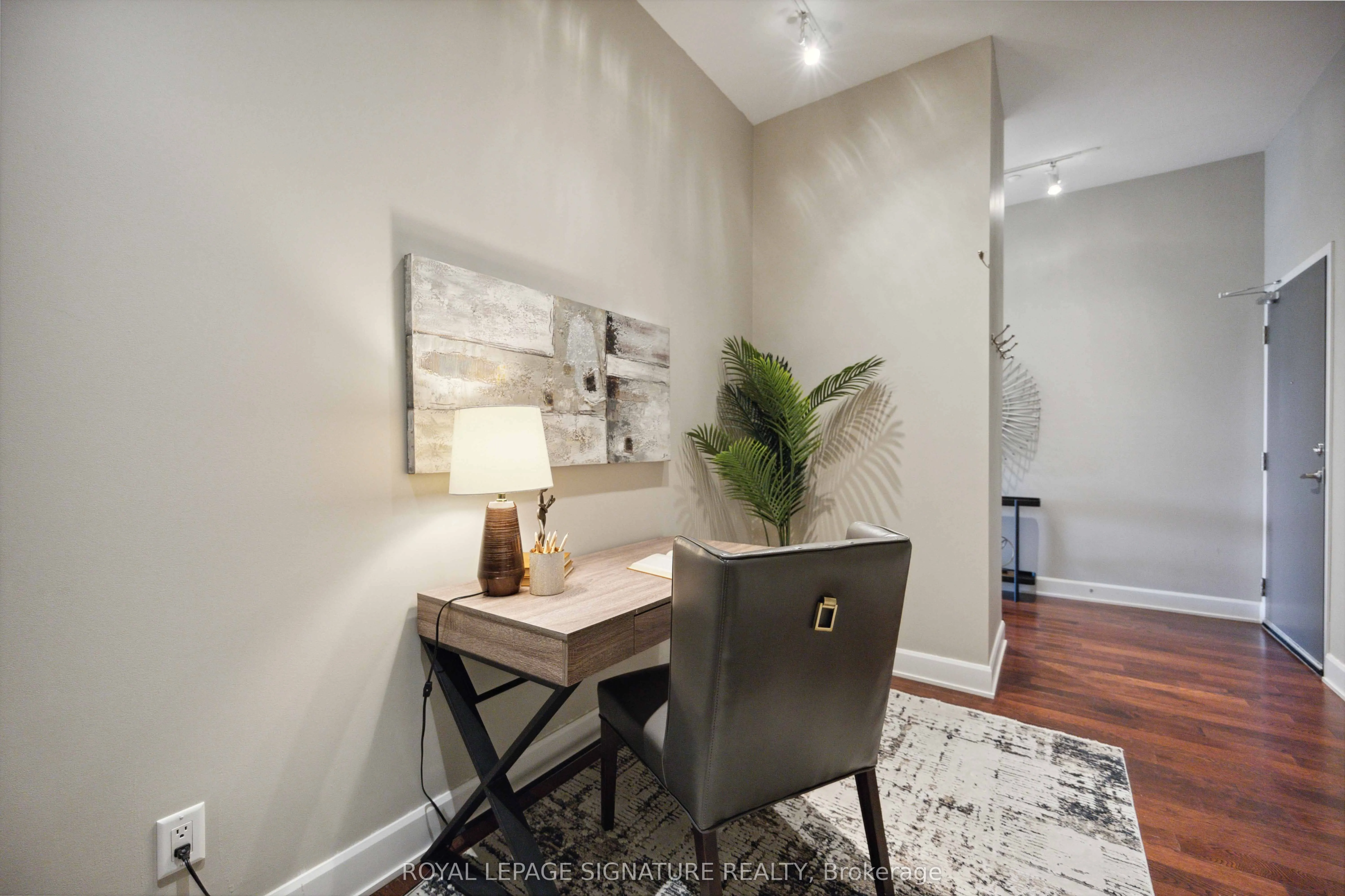 160 Fallingbrook Road, #205