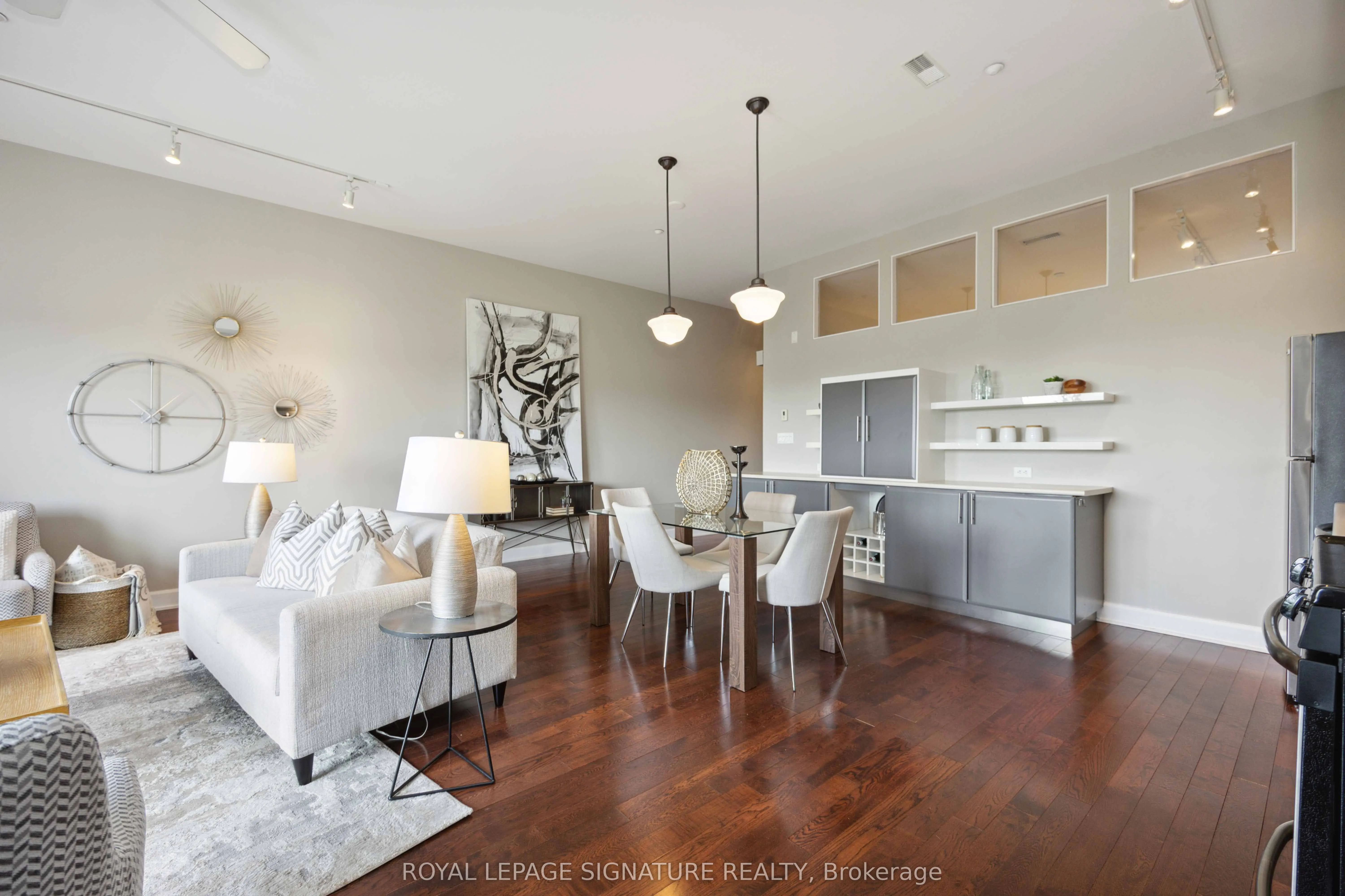 160 Fallingbrook Road, #205