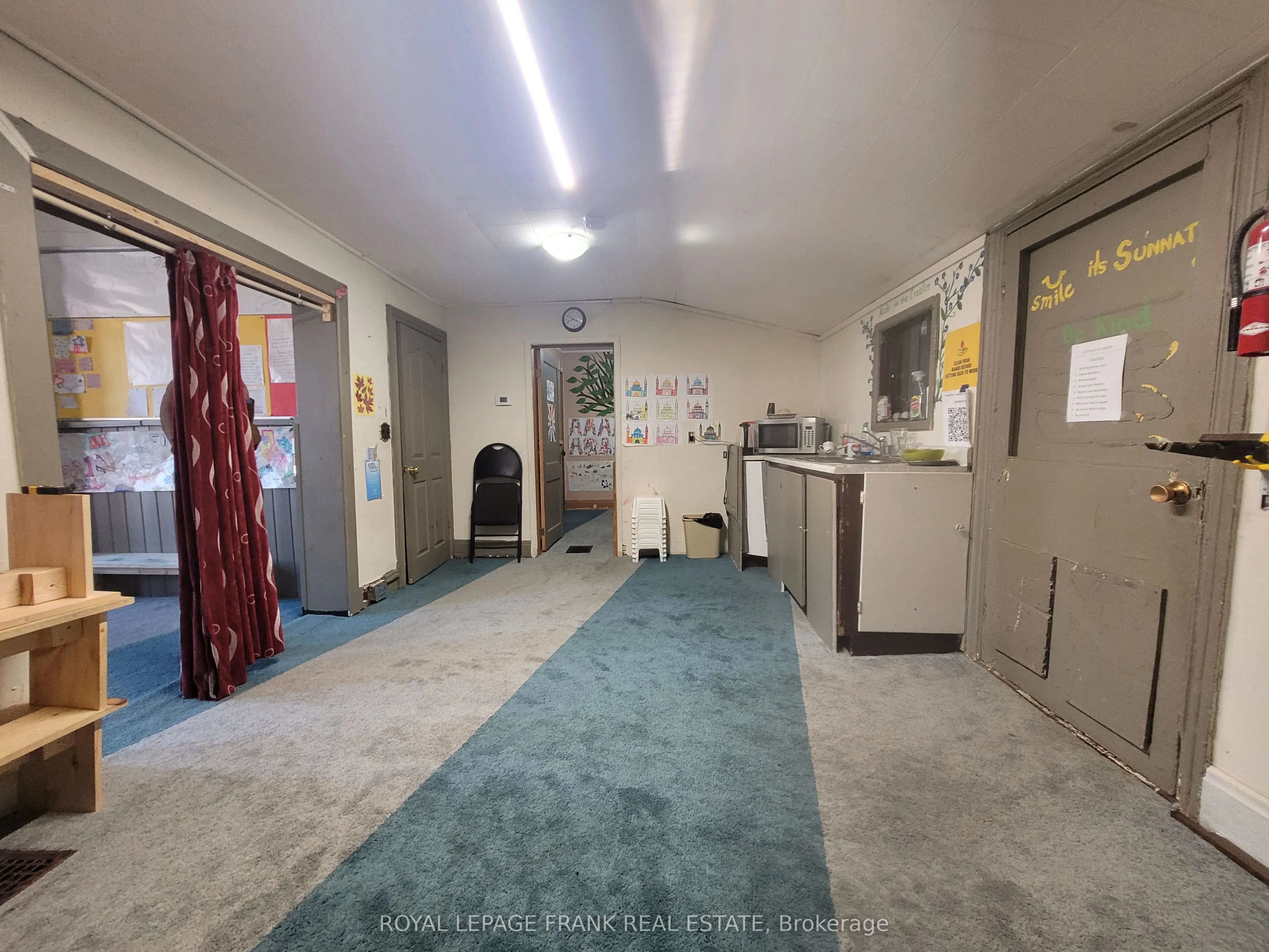 139-141 King Street E