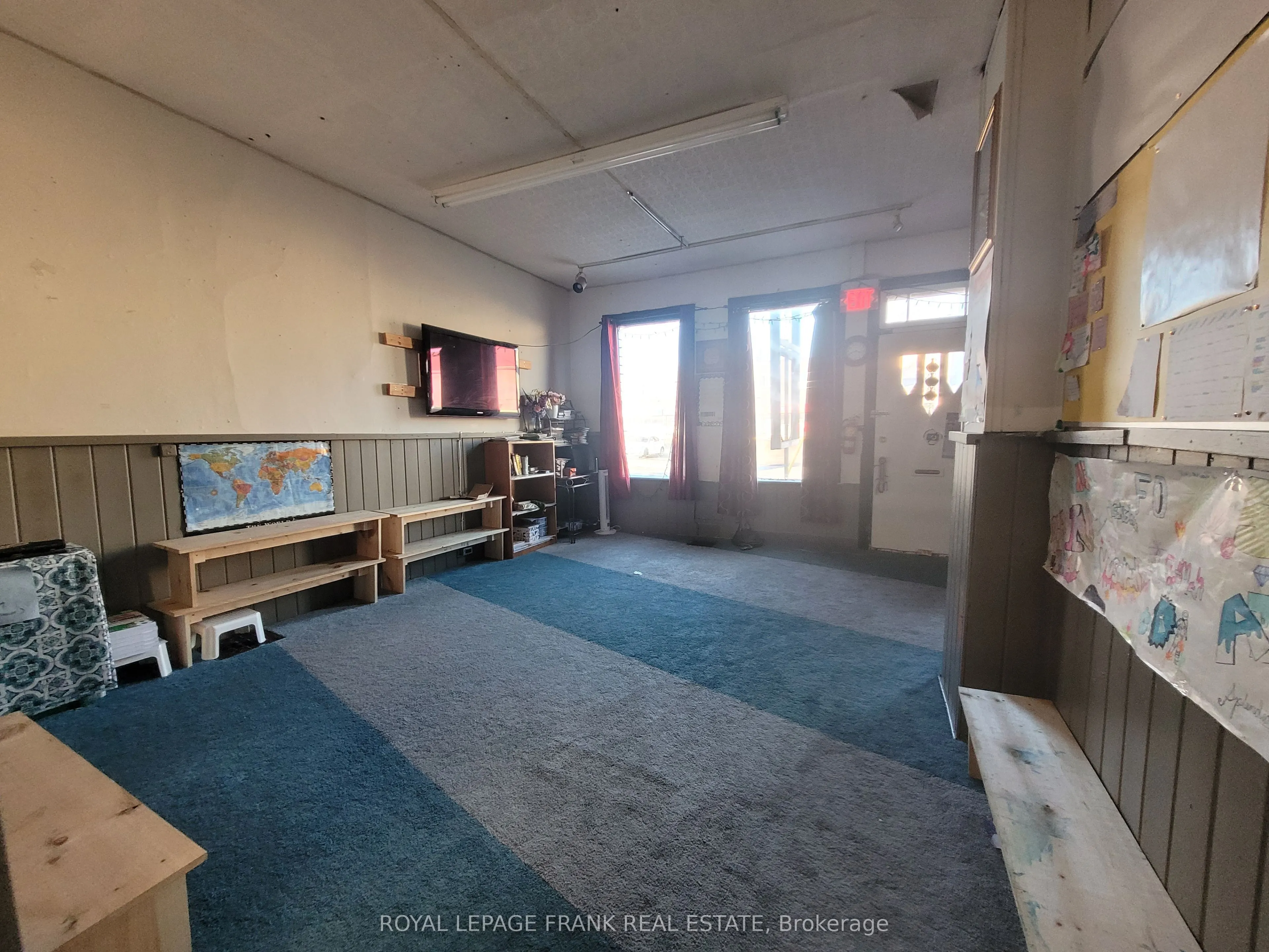 139-141 King Street E