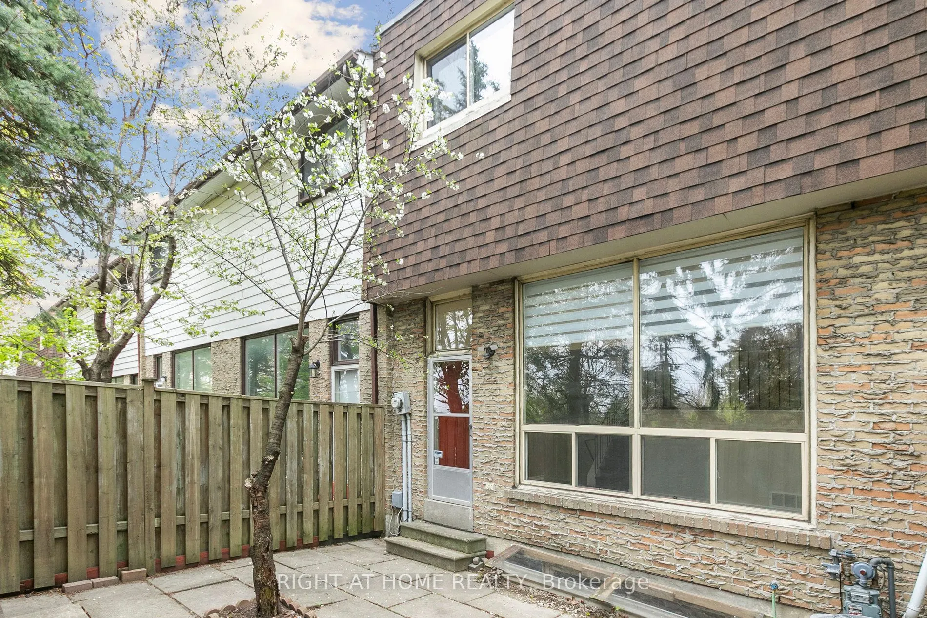 15 Huntingwood Drive, #29