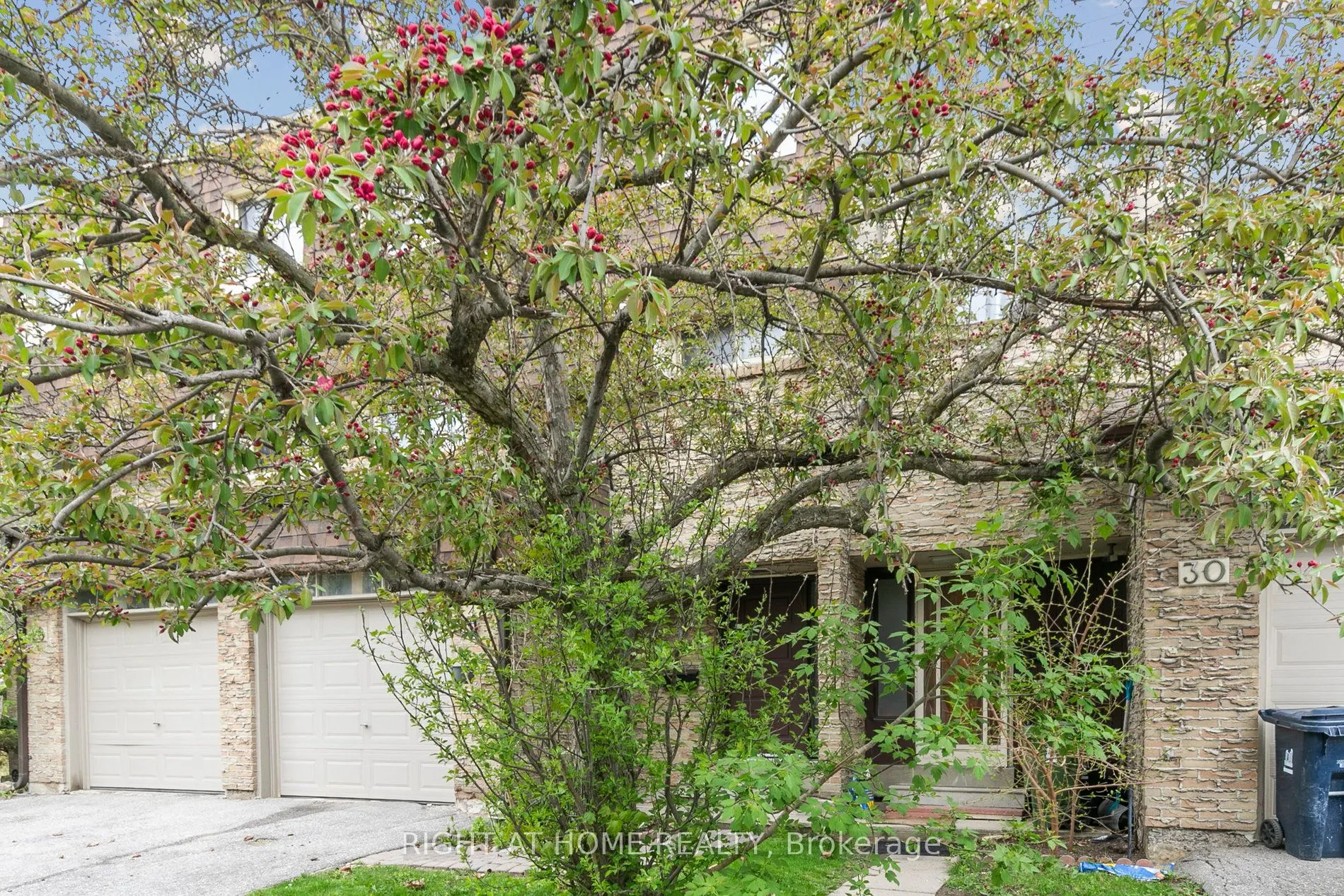 15 Huntingwood Drive, #29