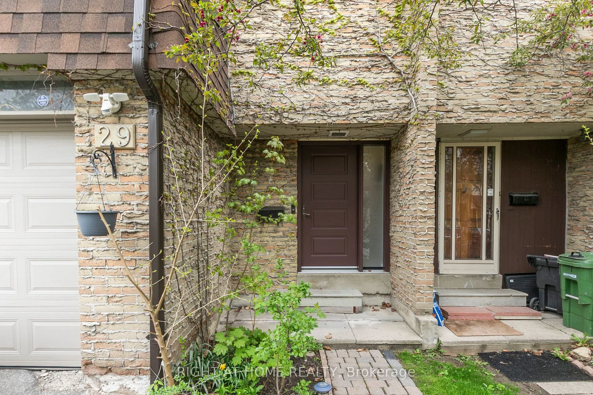 15 Huntingwood Drive, #29
