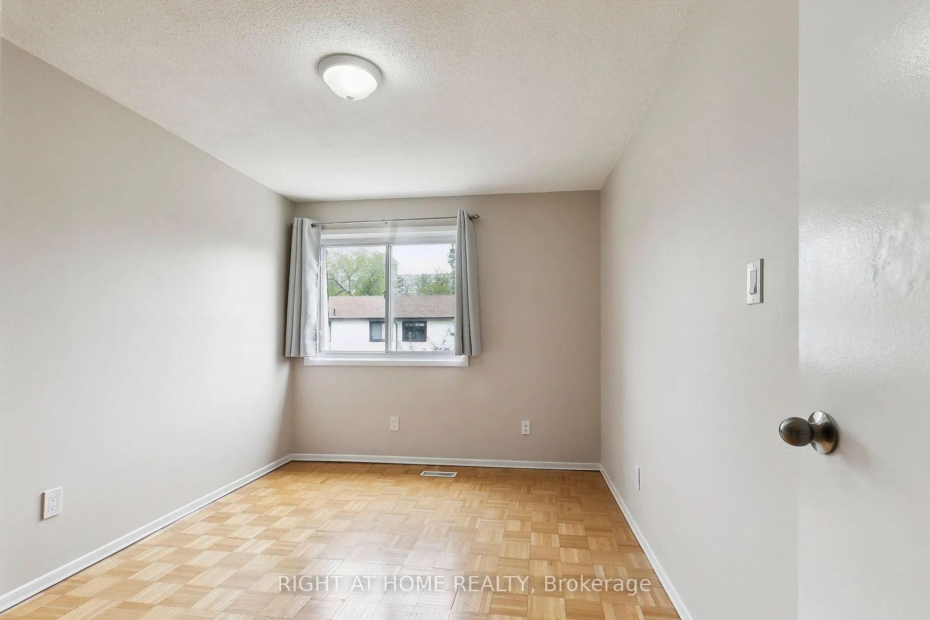 15 Huntingwood Drive, #29