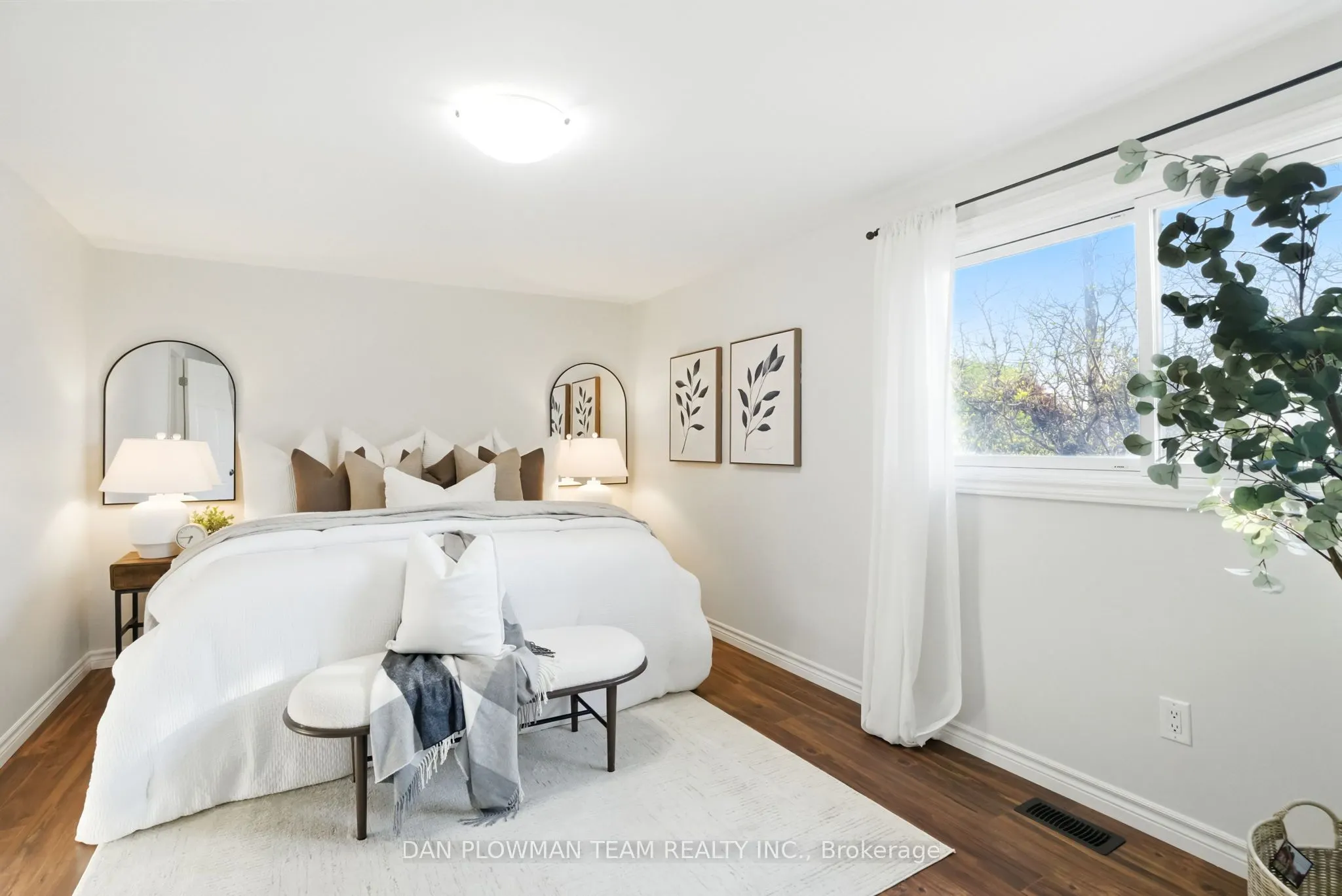 1133 Ritson Road N, #96