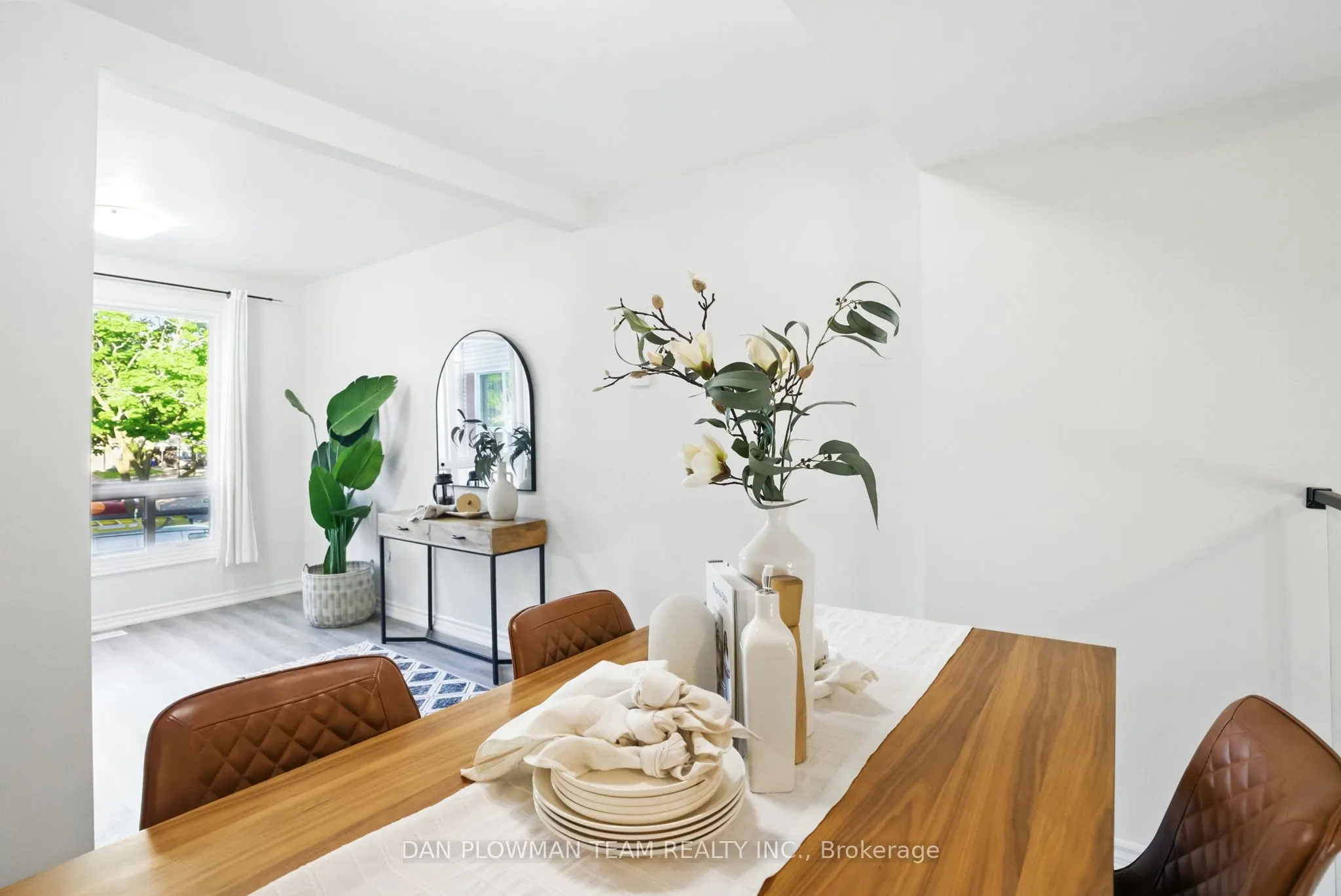 1133 Ritson Road N, #96