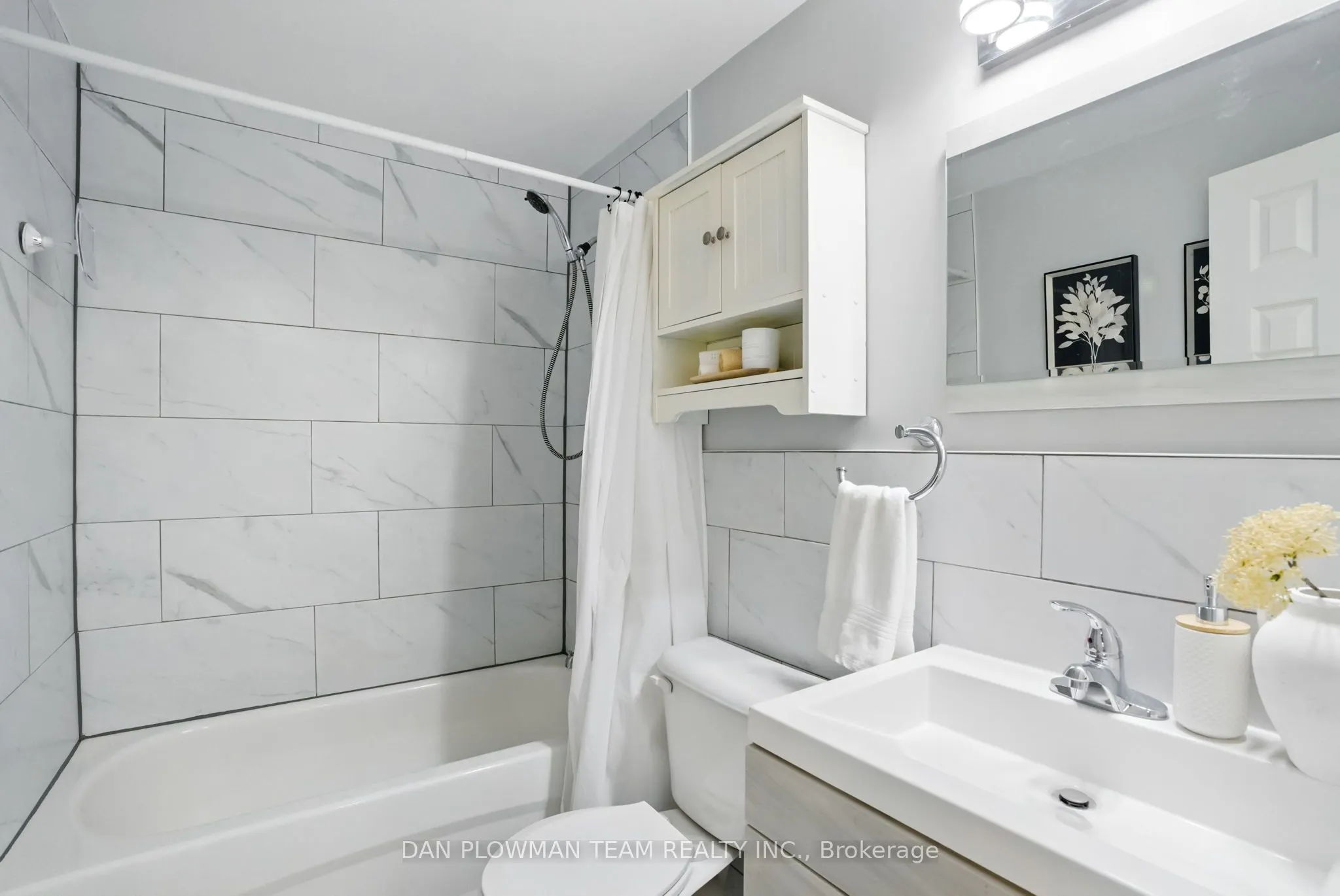 1133 Ritson Road N, #96