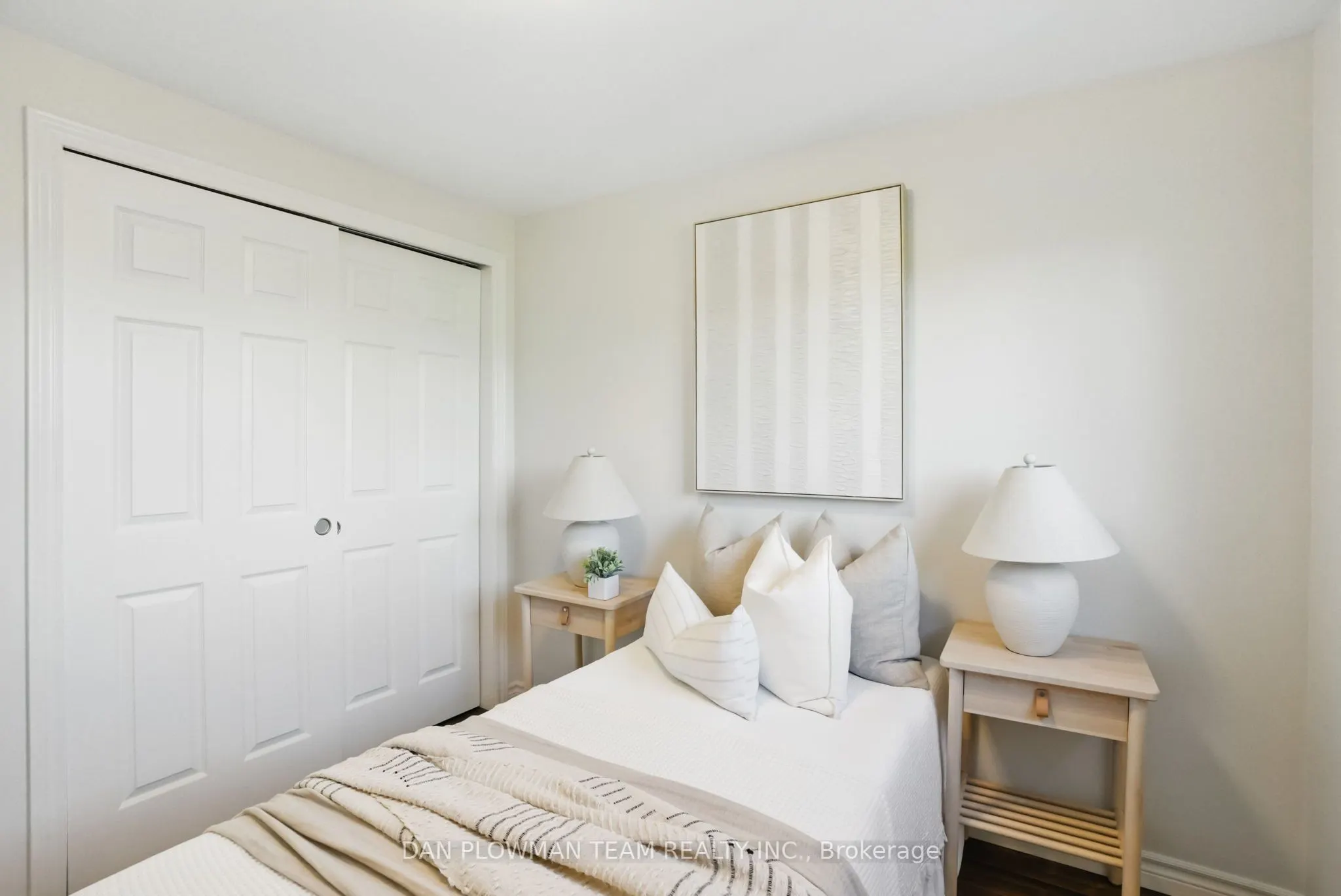 1133 Ritson Road N, #96