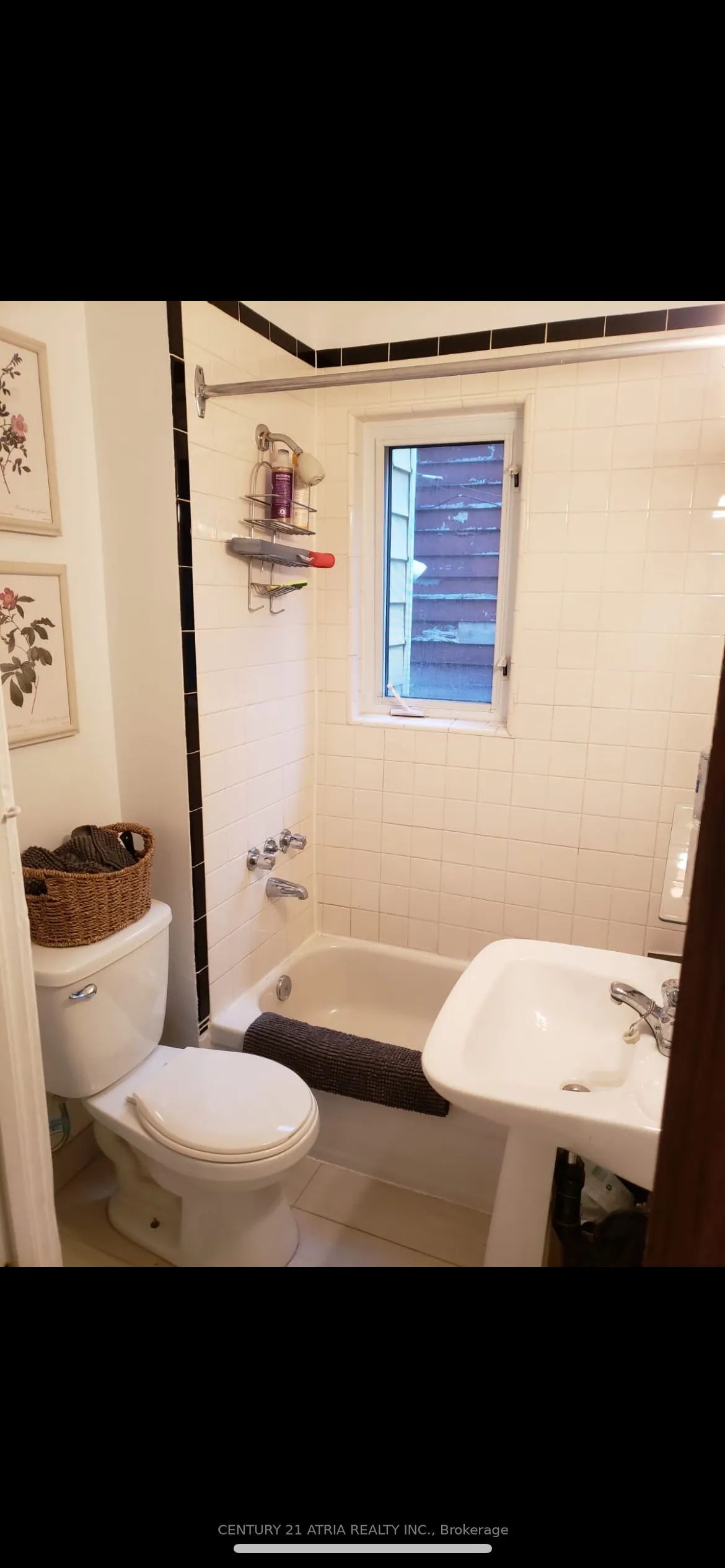 6 Boothroyd Avenue