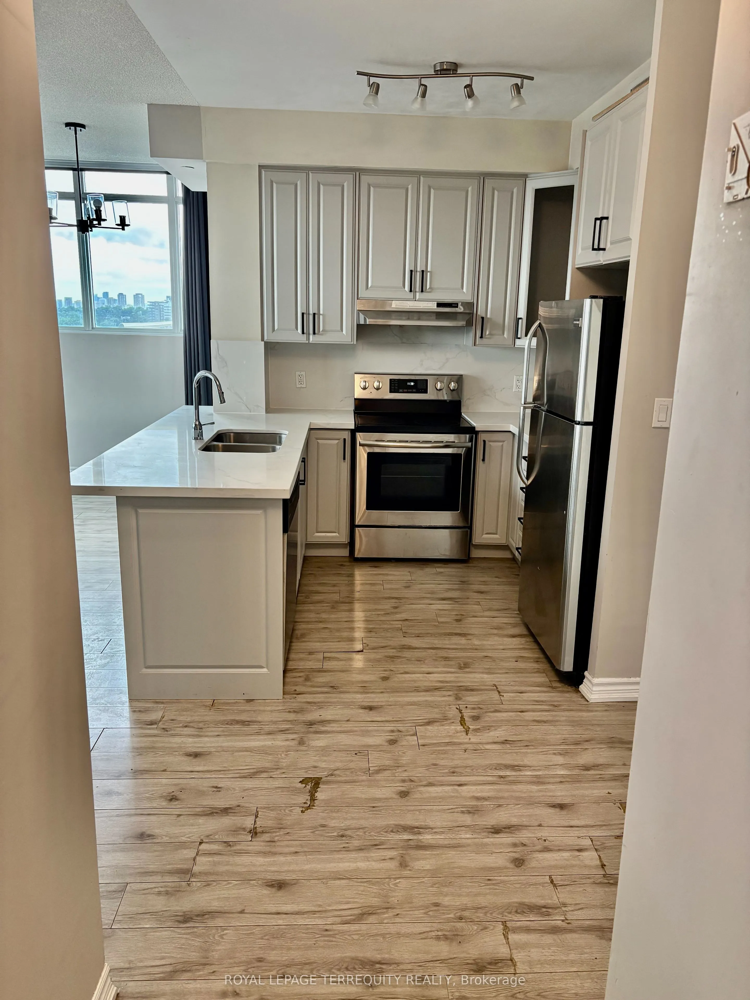 1328 Birchmount Road, #1002