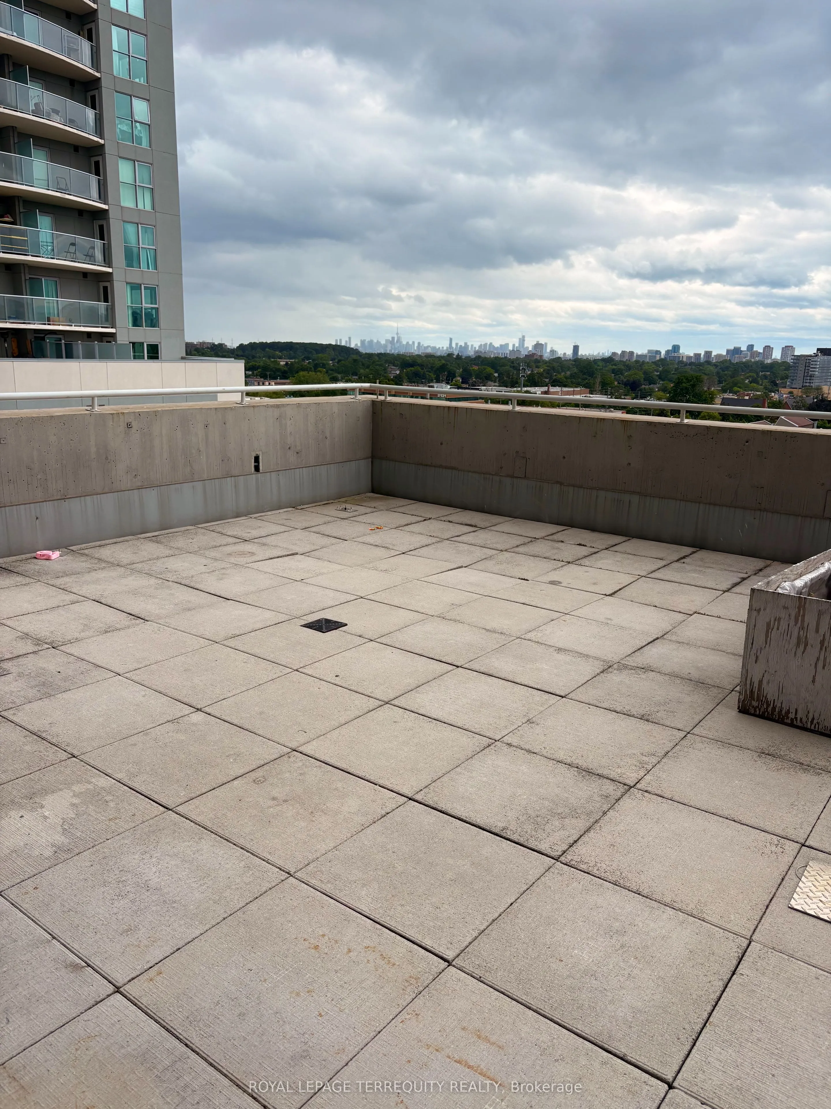 1328 Birchmount Road, #1002
