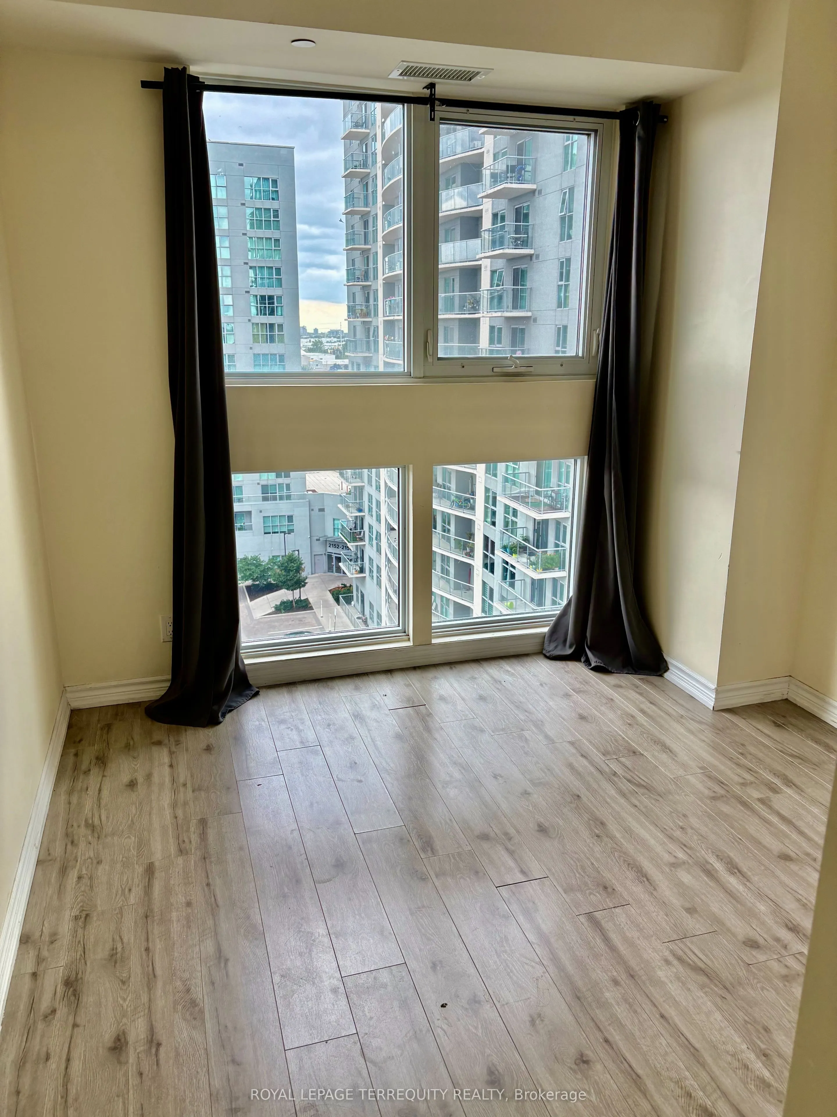 1328 Birchmount Road, #1002