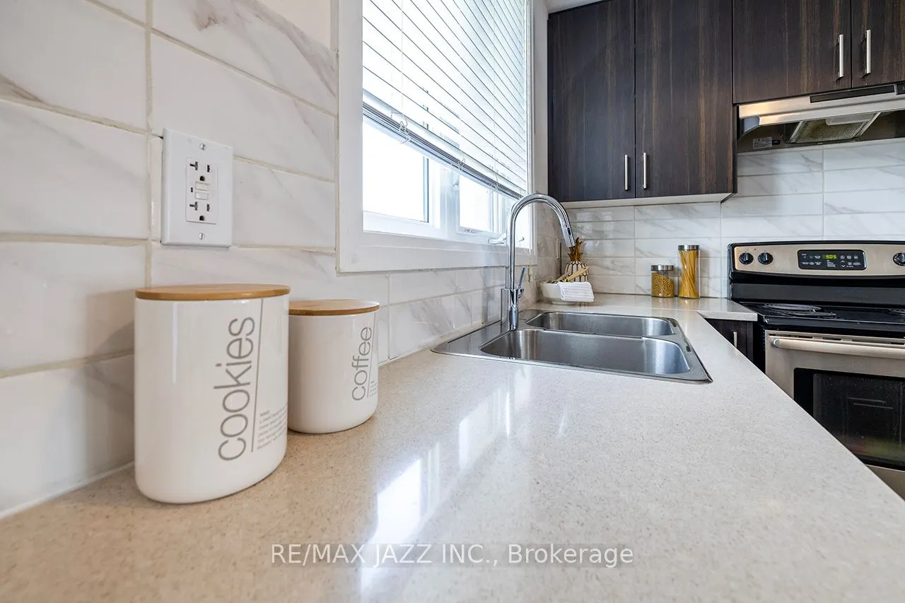 74 Ambereen Place