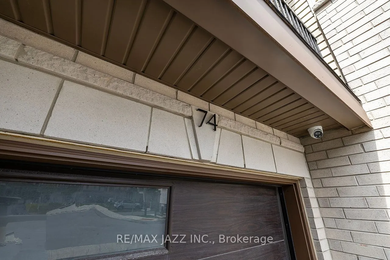 74 Ambereen Place
