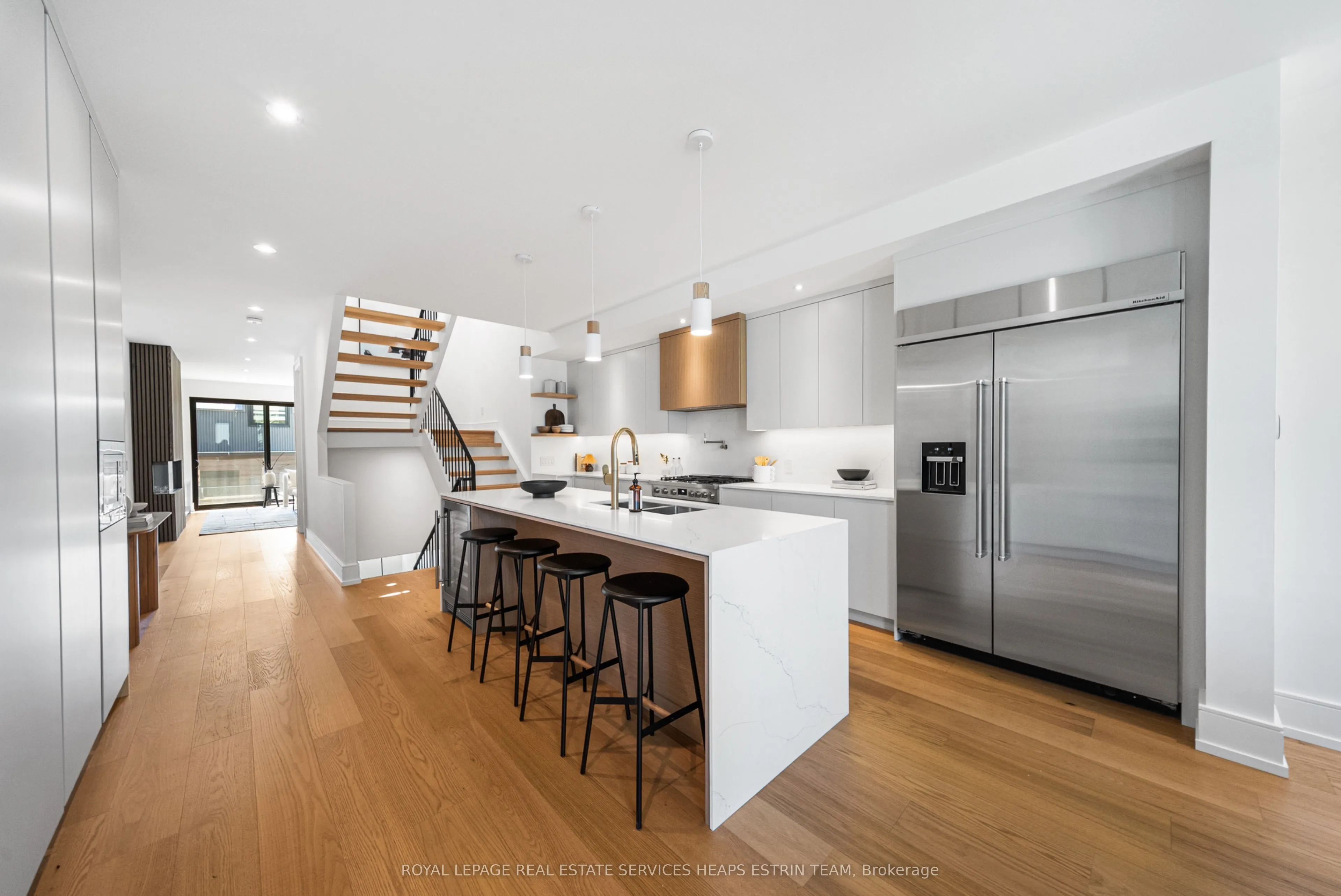 17 Myrtle Avenue