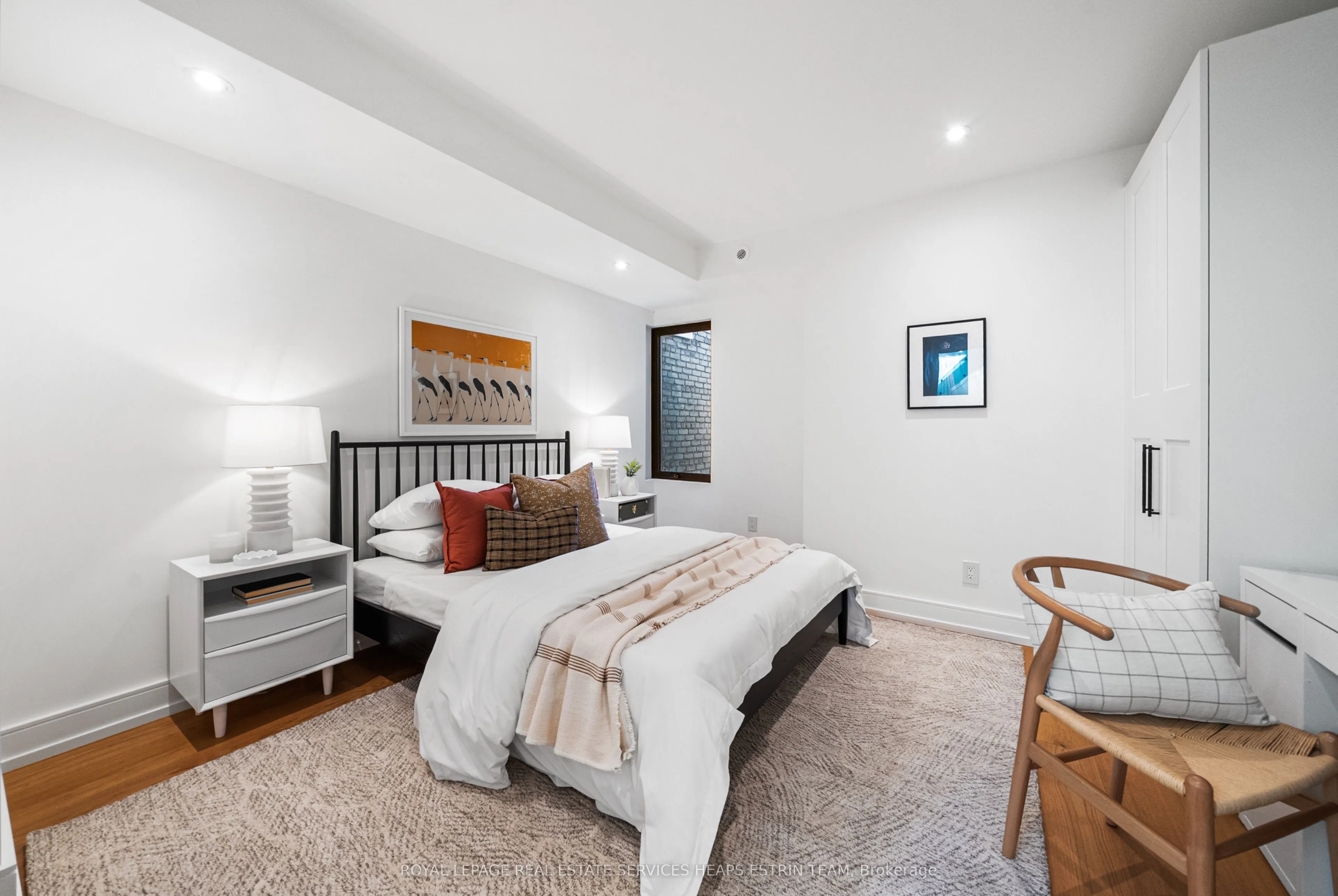 17 Myrtle Avenue