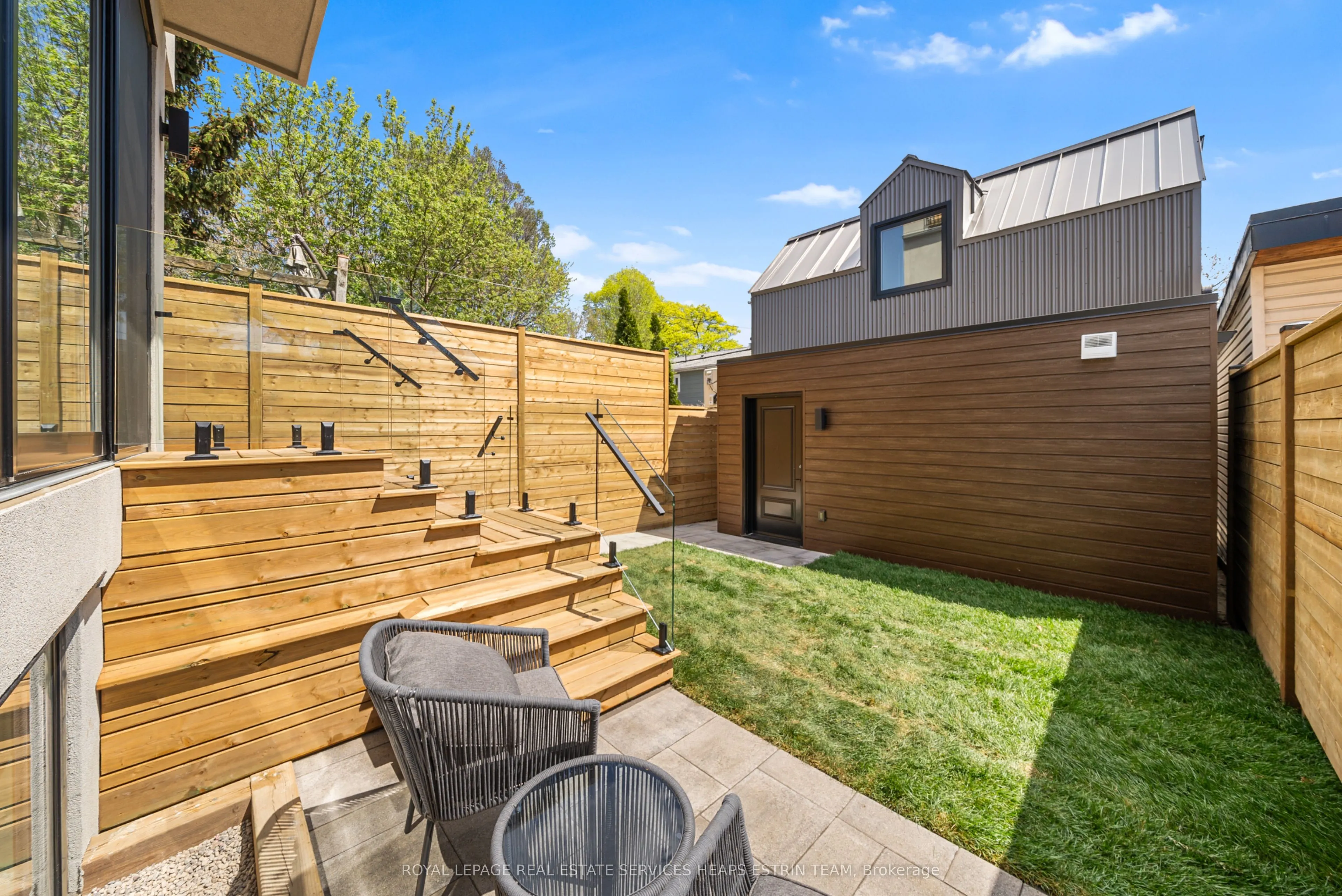 17 Myrtle Avenue