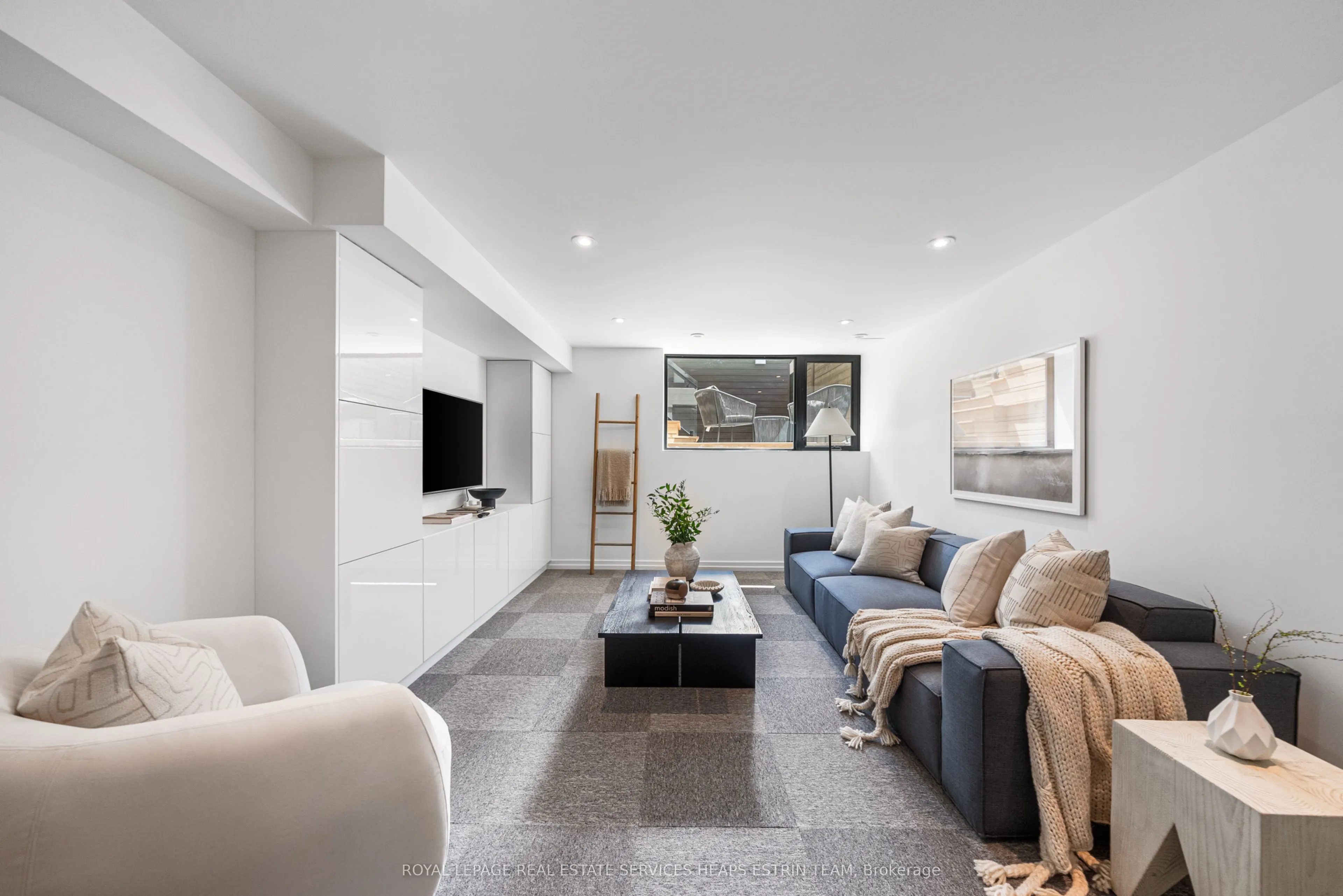 17 Myrtle Avenue