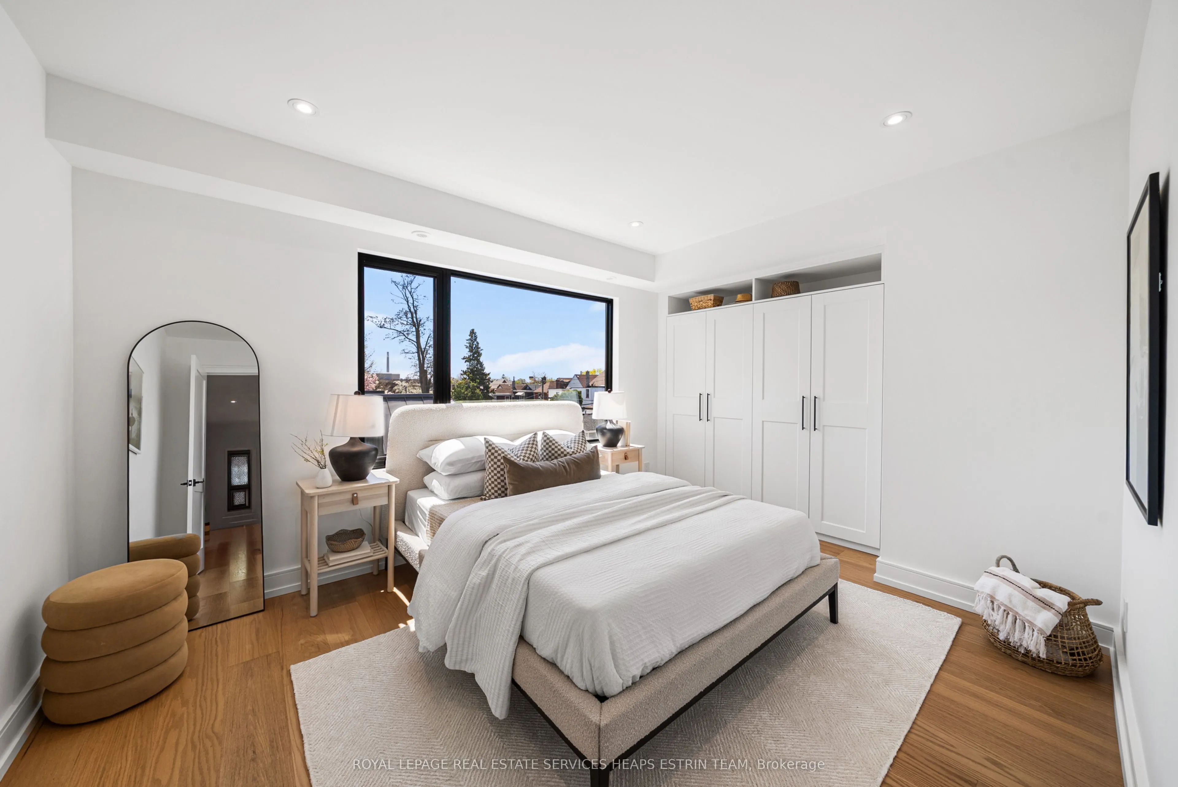 17 Myrtle Avenue
