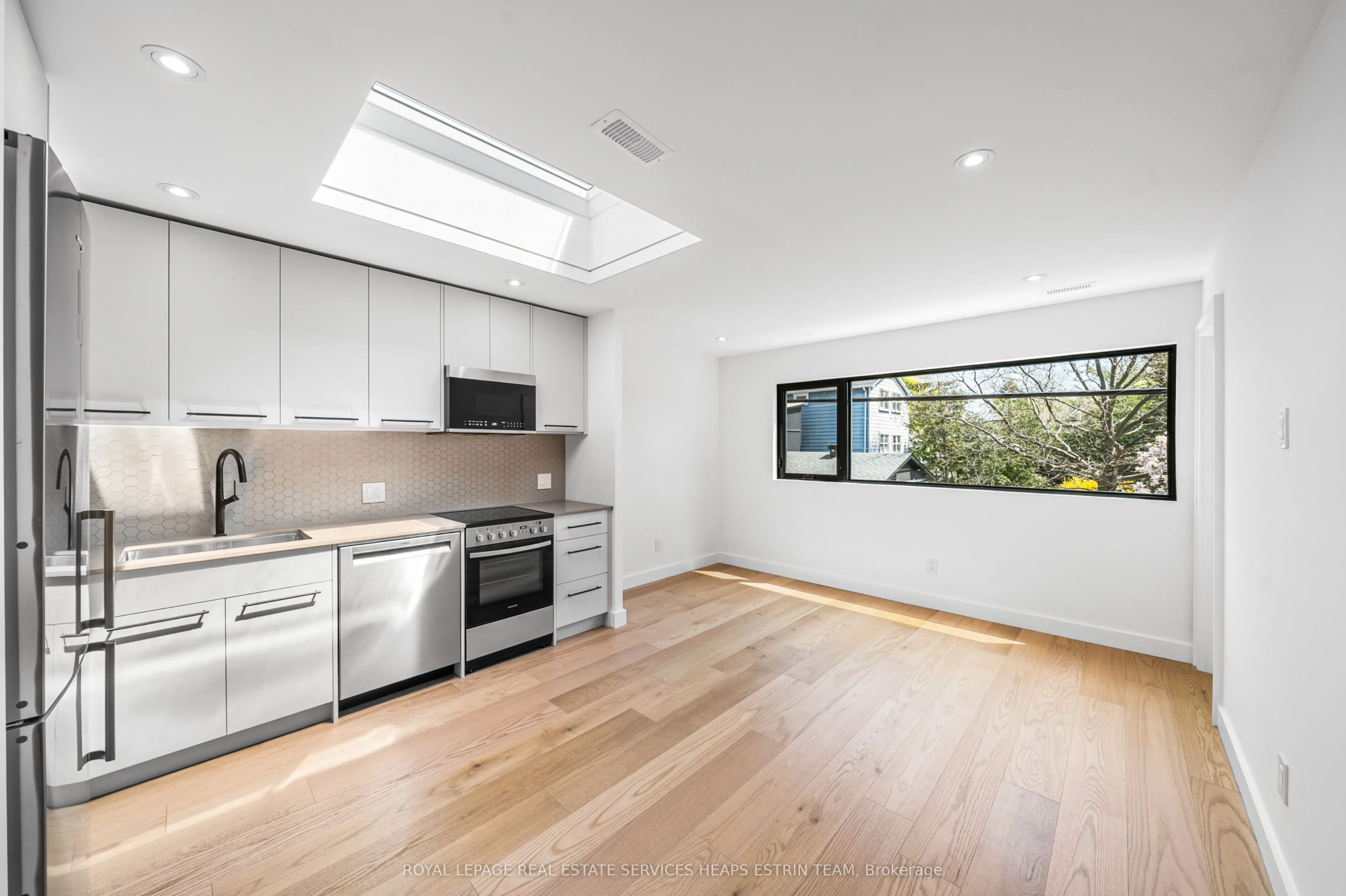 17 Myrtle Avenue