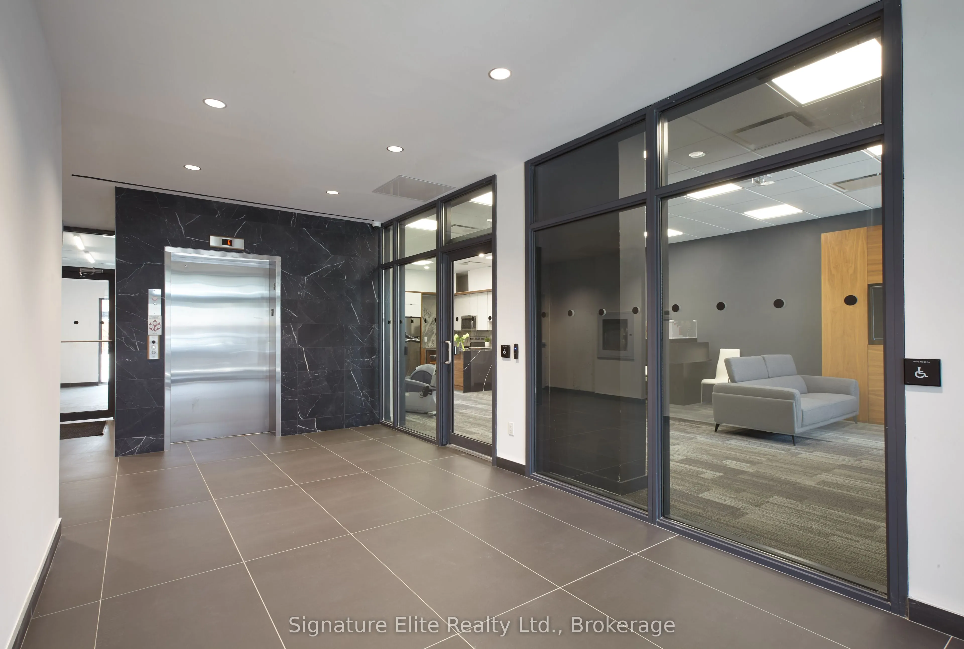 2382 Kingston Road, #405