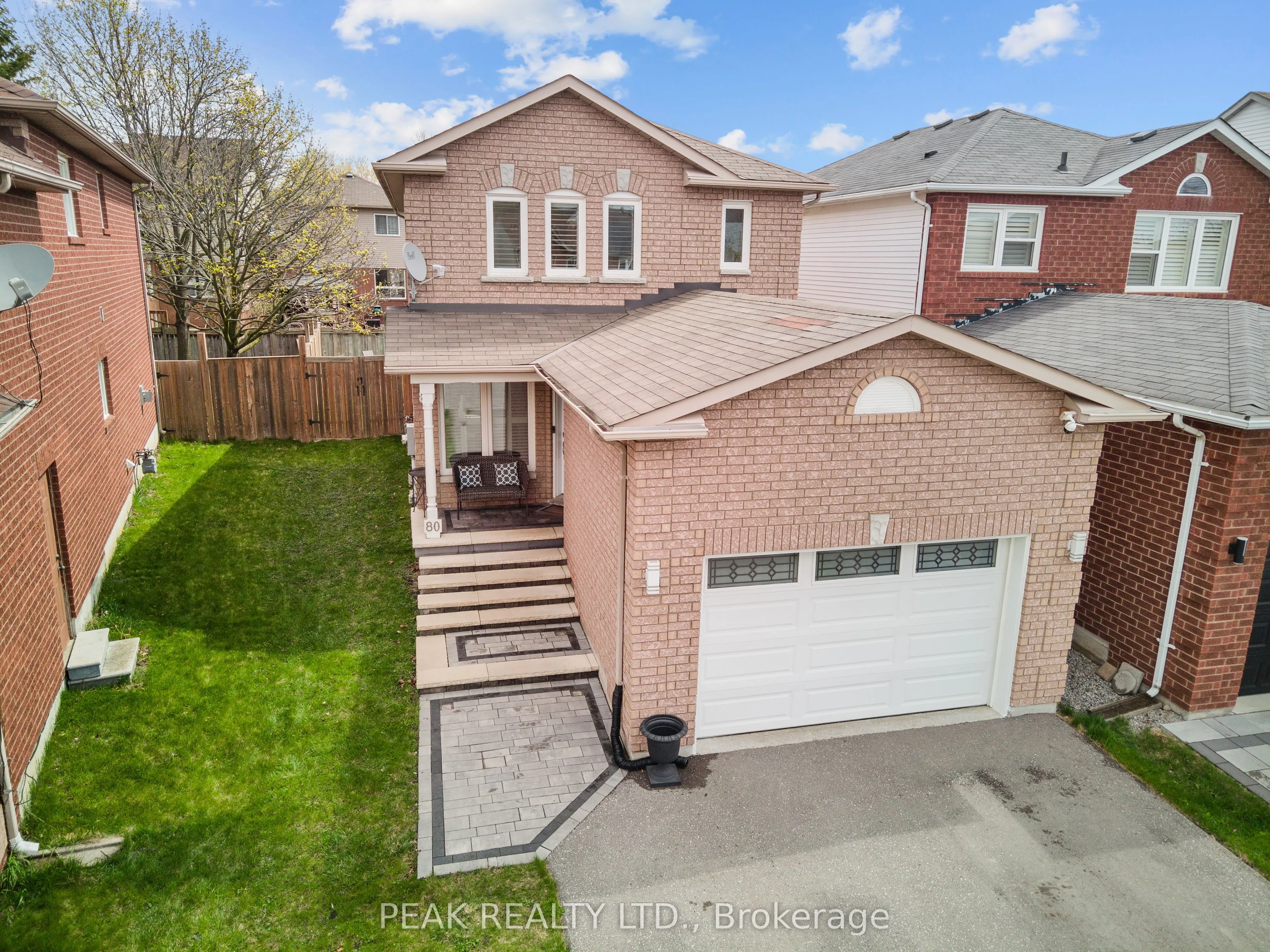 80 Fry Crescent