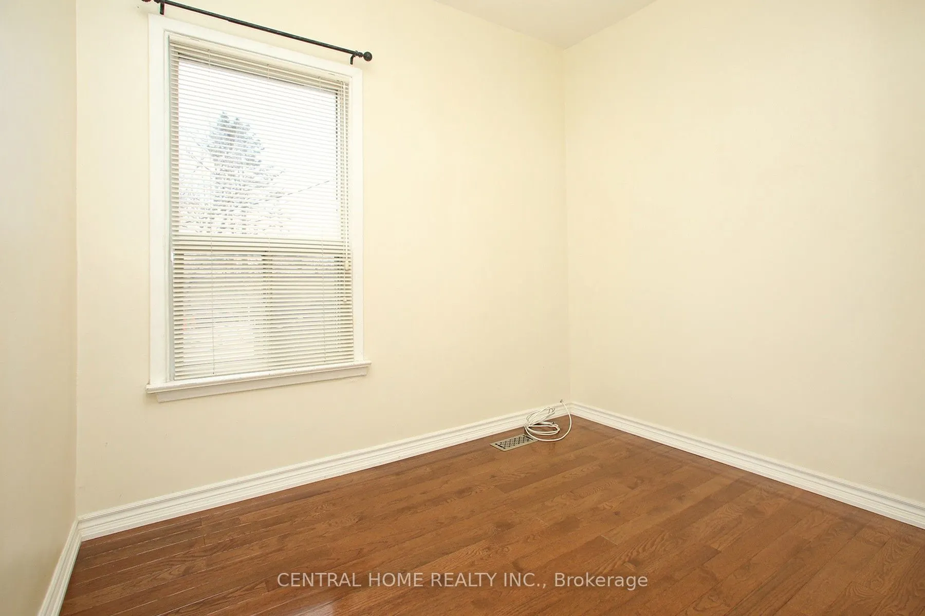 106 Carlaw Avenue