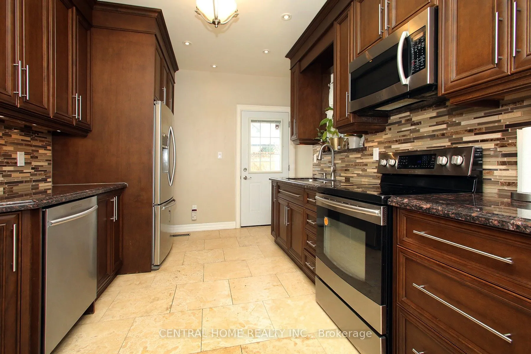 106 Carlaw Avenue