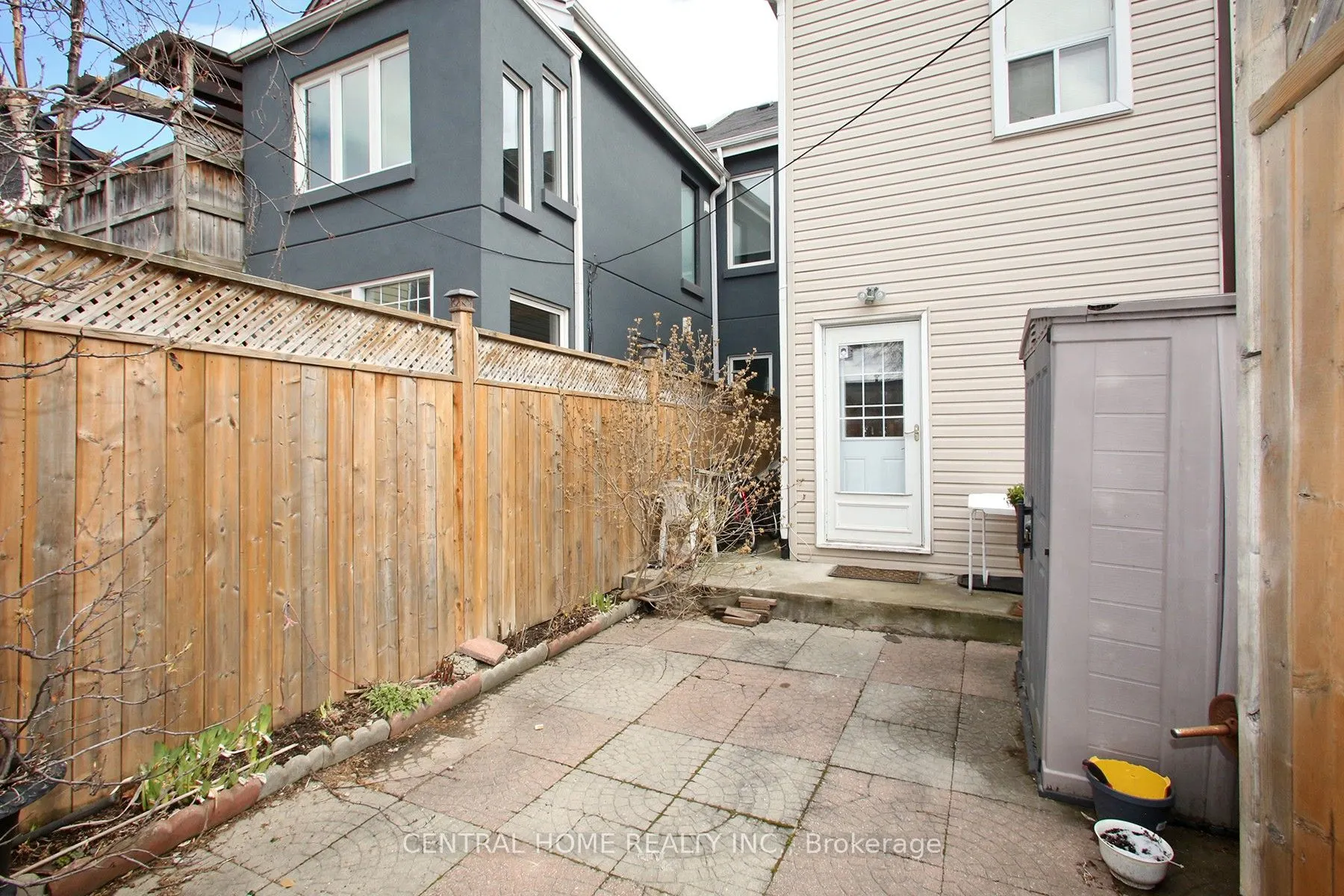 106 Carlaw Avenue