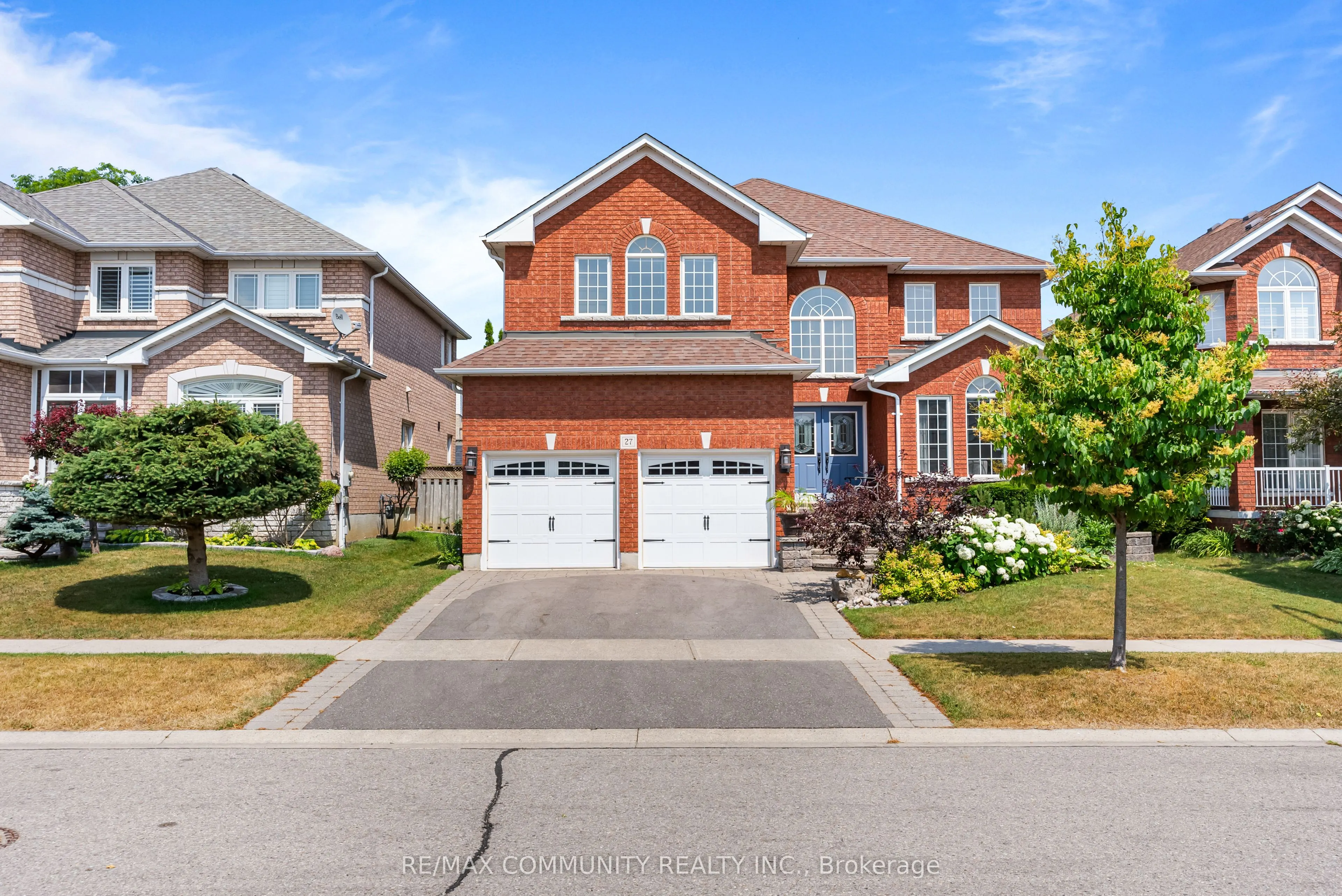 27 Mac Carl Crescent