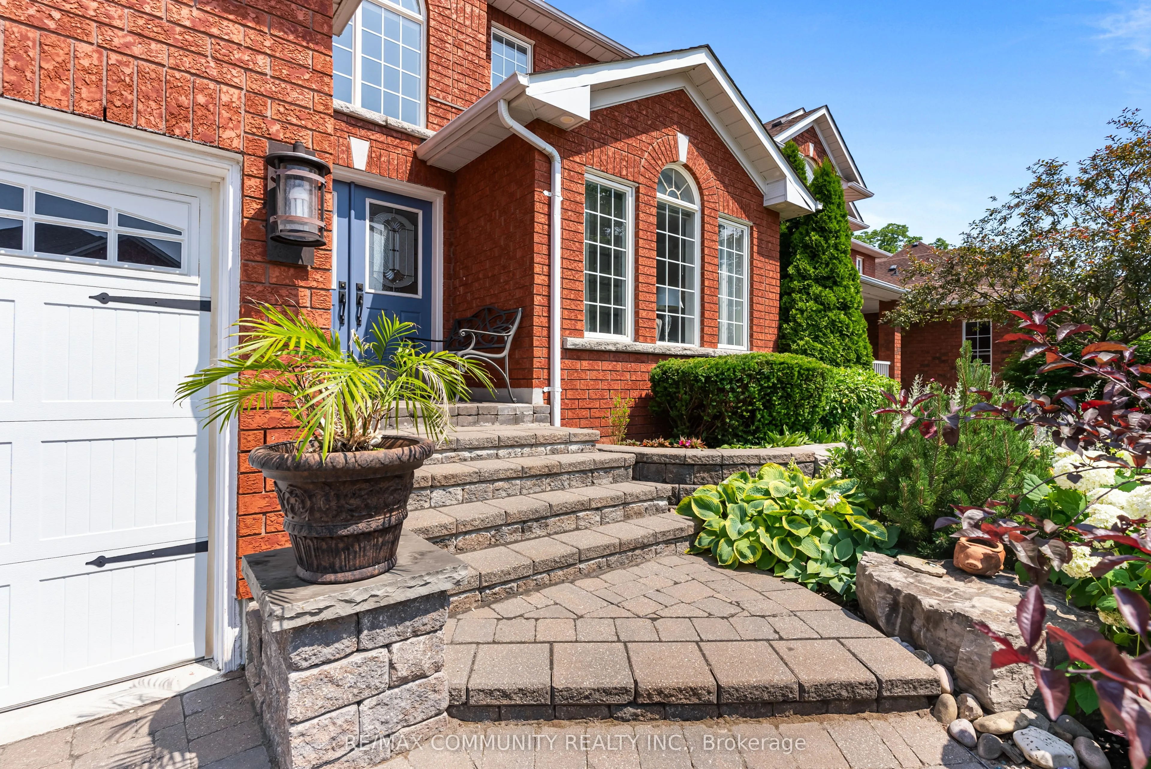 27 Mac Carl Crescent