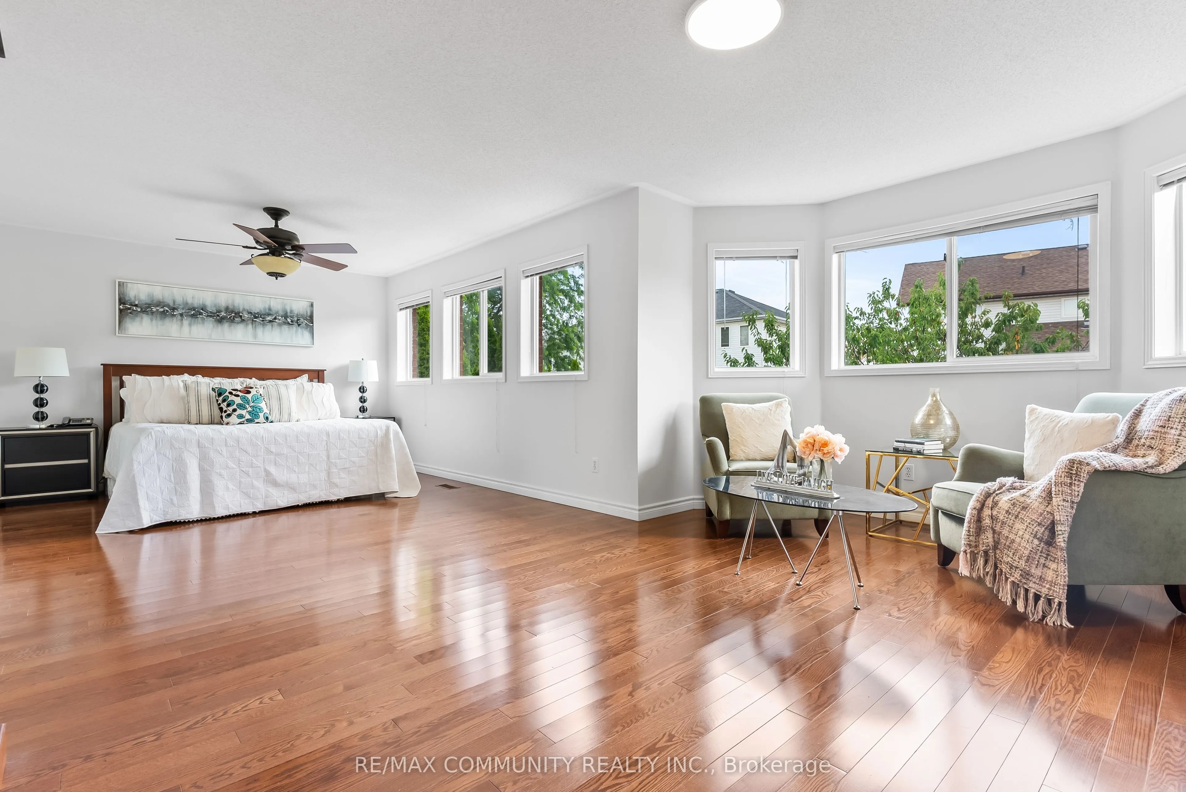 27 Mac Carl Crescent