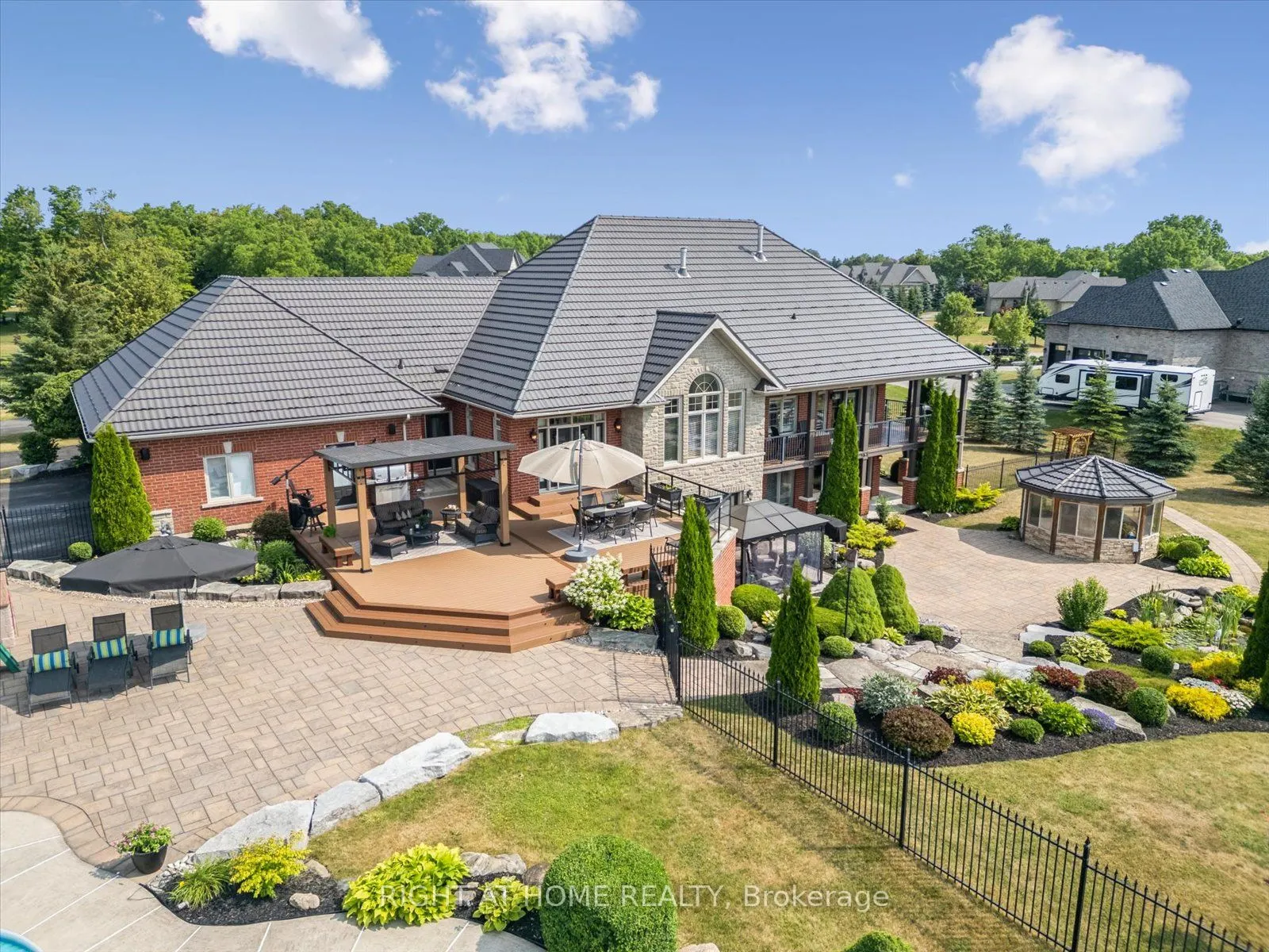 7 Clyde Court