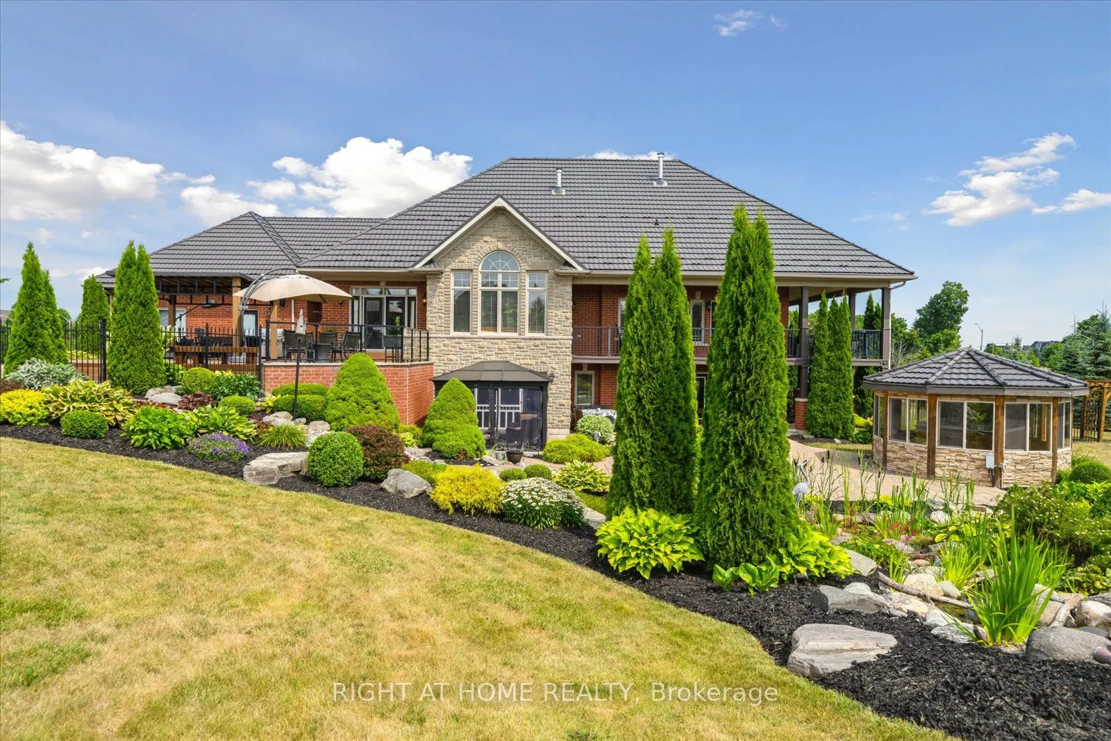7 Clyde Court