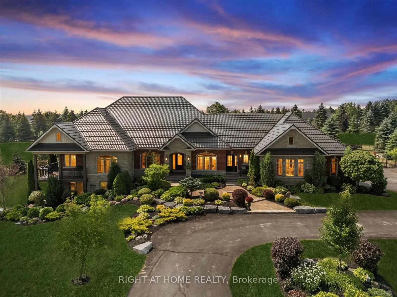 7 Clyde Court