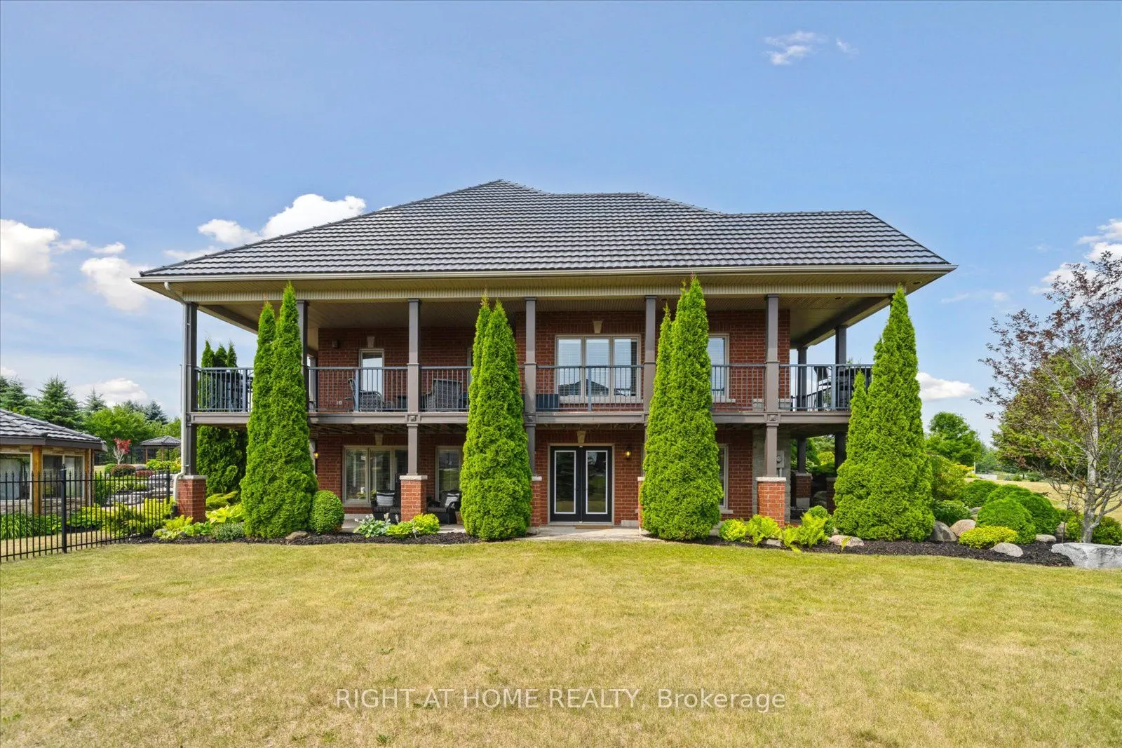 7 Clyde Court
