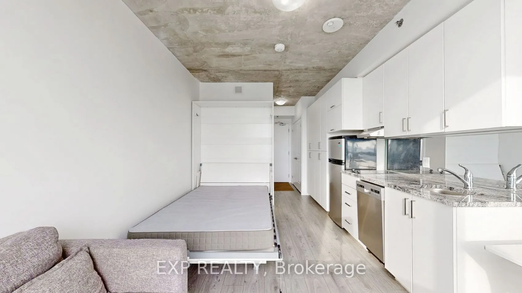 1900 Simcoe Street N, #502