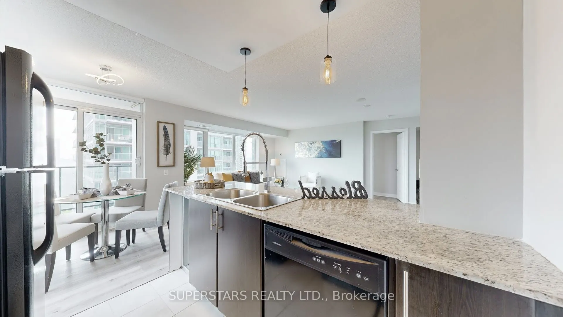 25 Town Centre Court, #1608