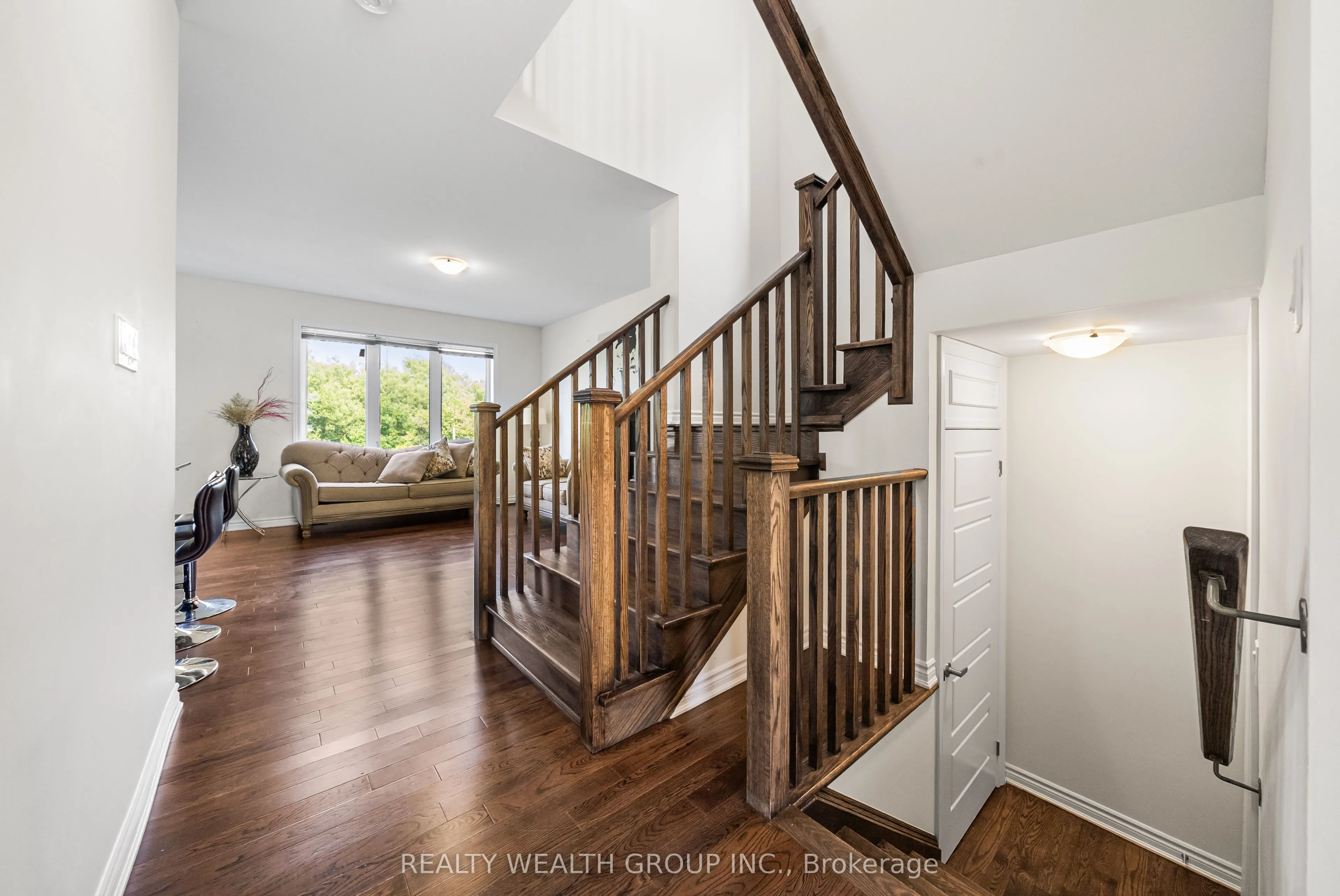 100 BARKERVILLE Drive
