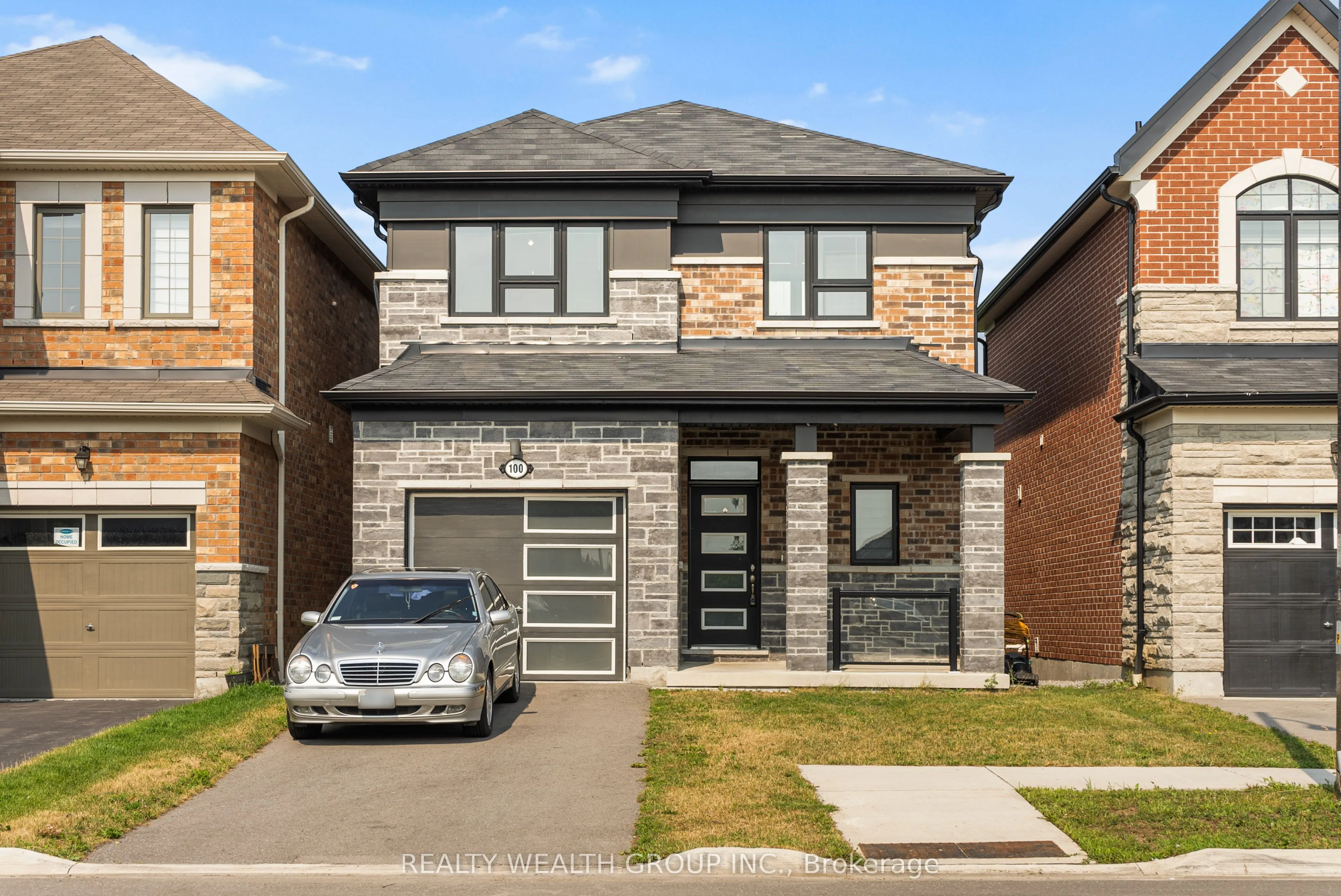 100 BARKERVILLE Drive