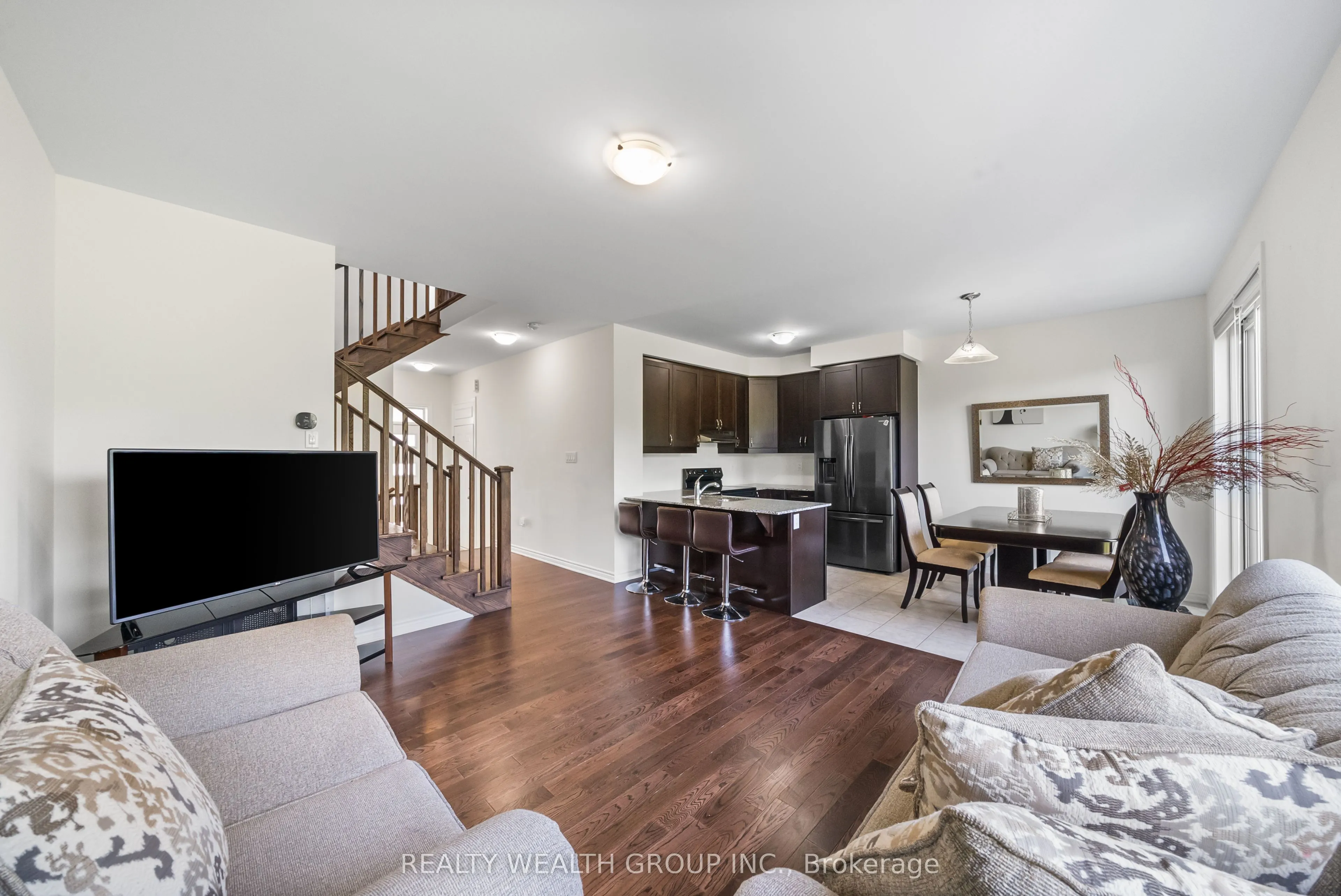 100 BARKERVILLE Drive
