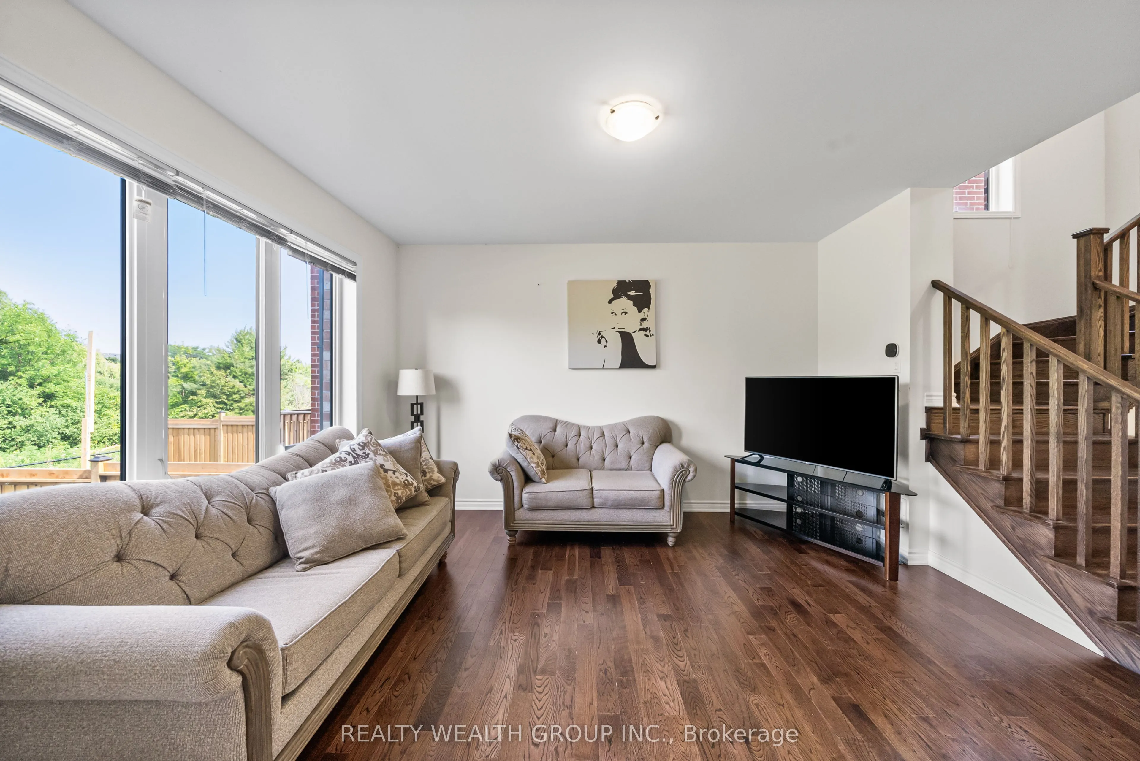 100 BARKERVILLE Drive