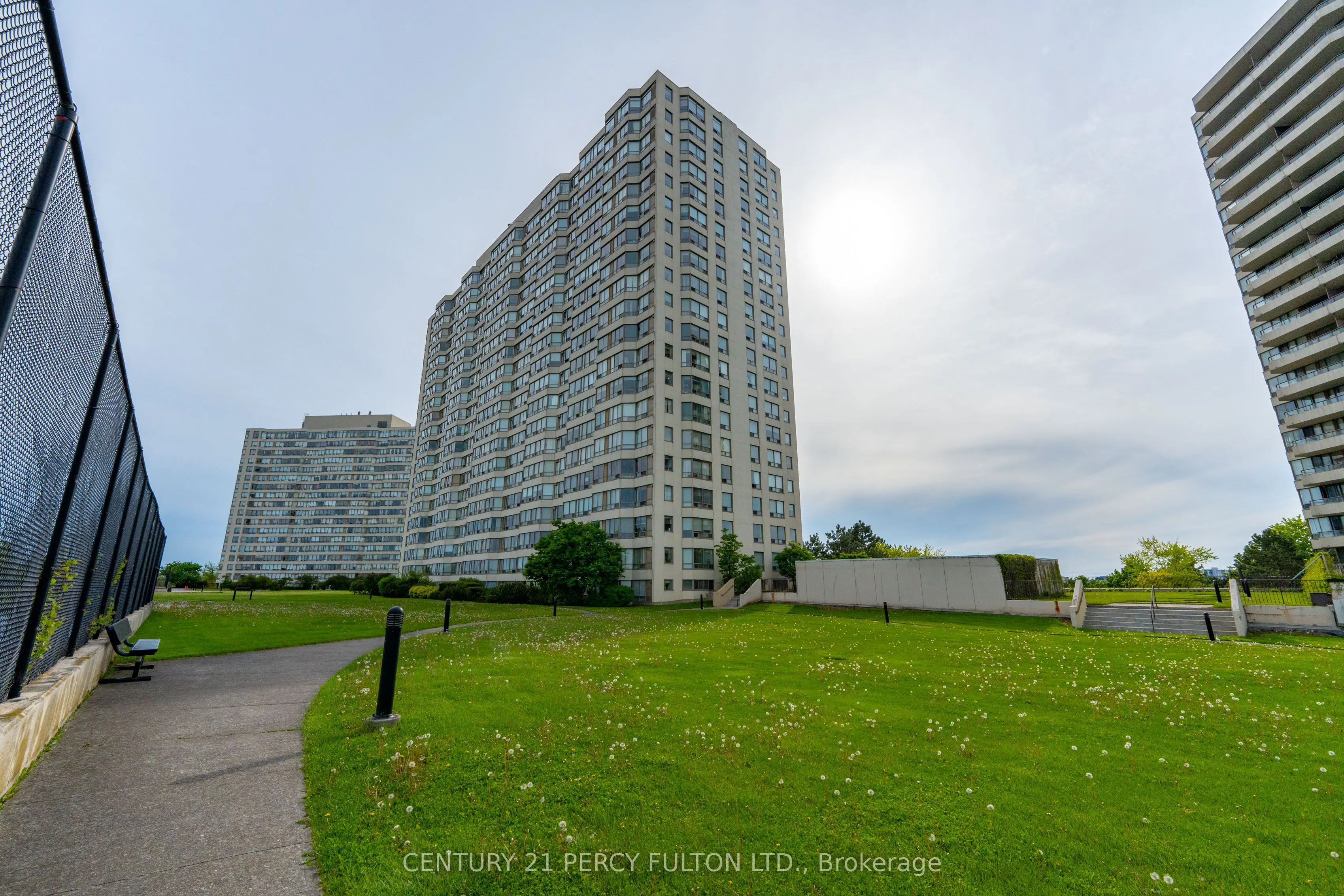 3 Greystone Walk Drive, #925