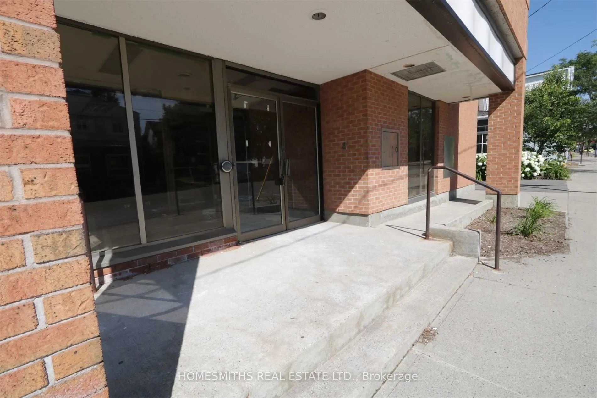 5284 Main Street