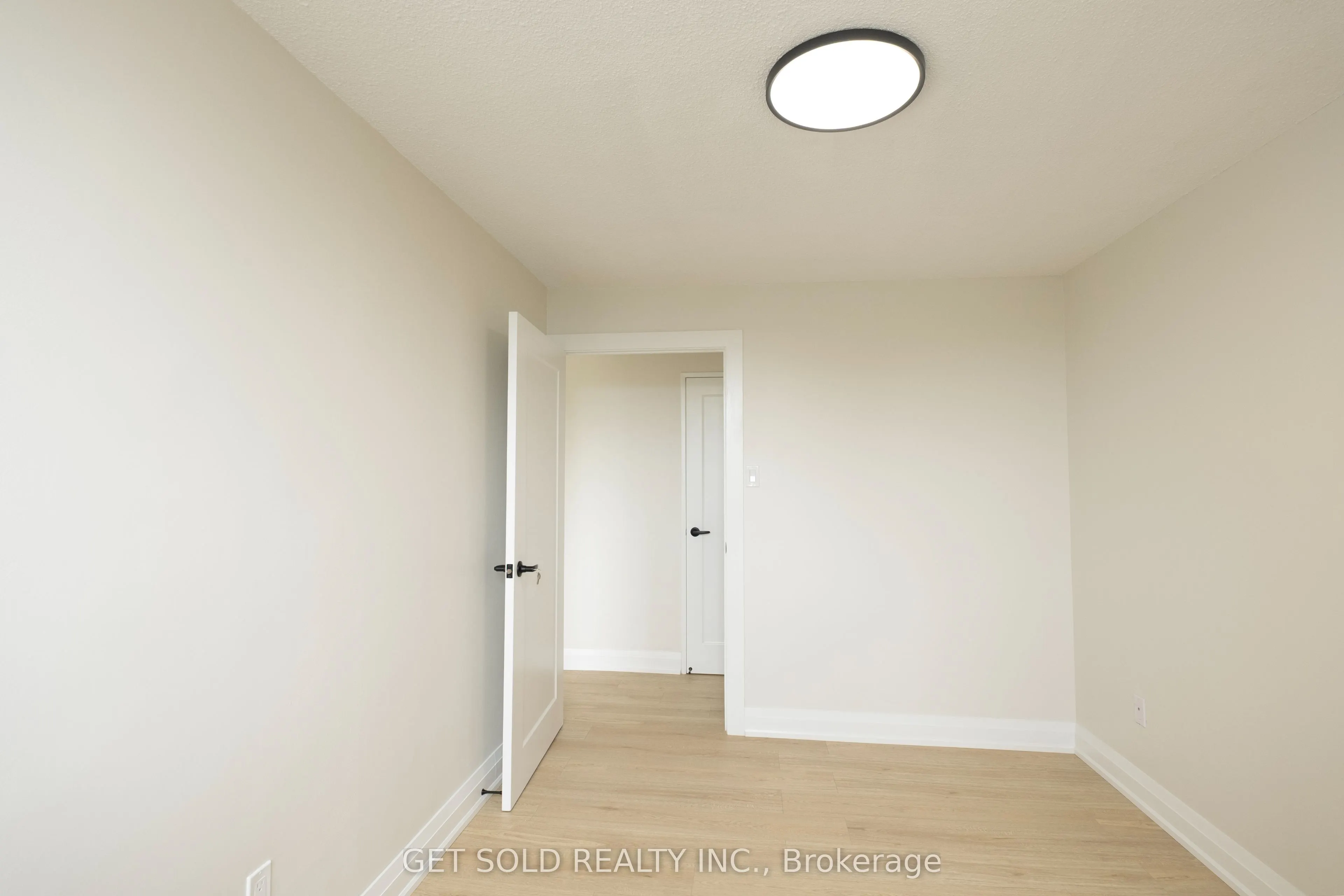 120 Dundalk Drive, #405