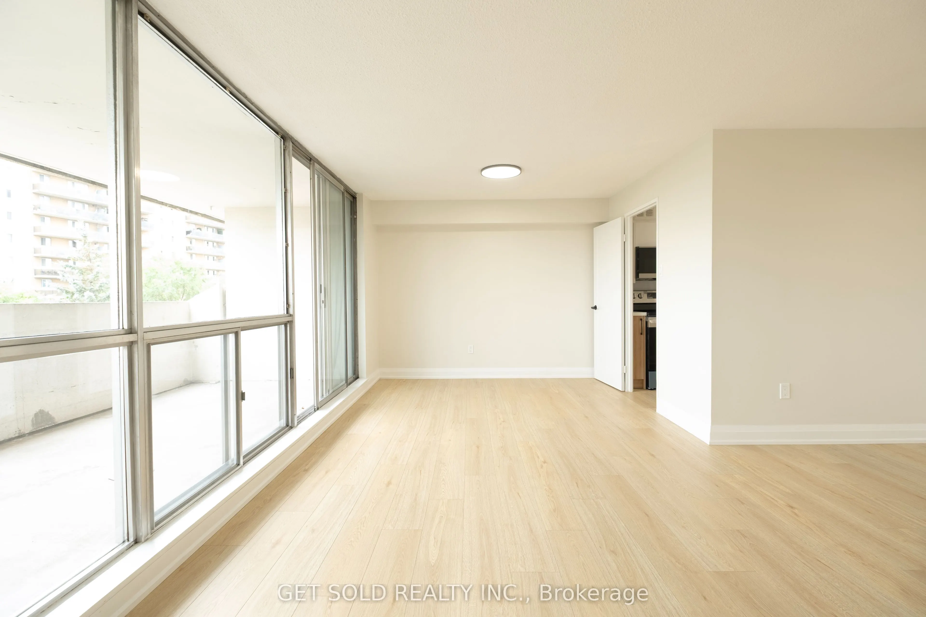 120 Dundalk Drive, #405