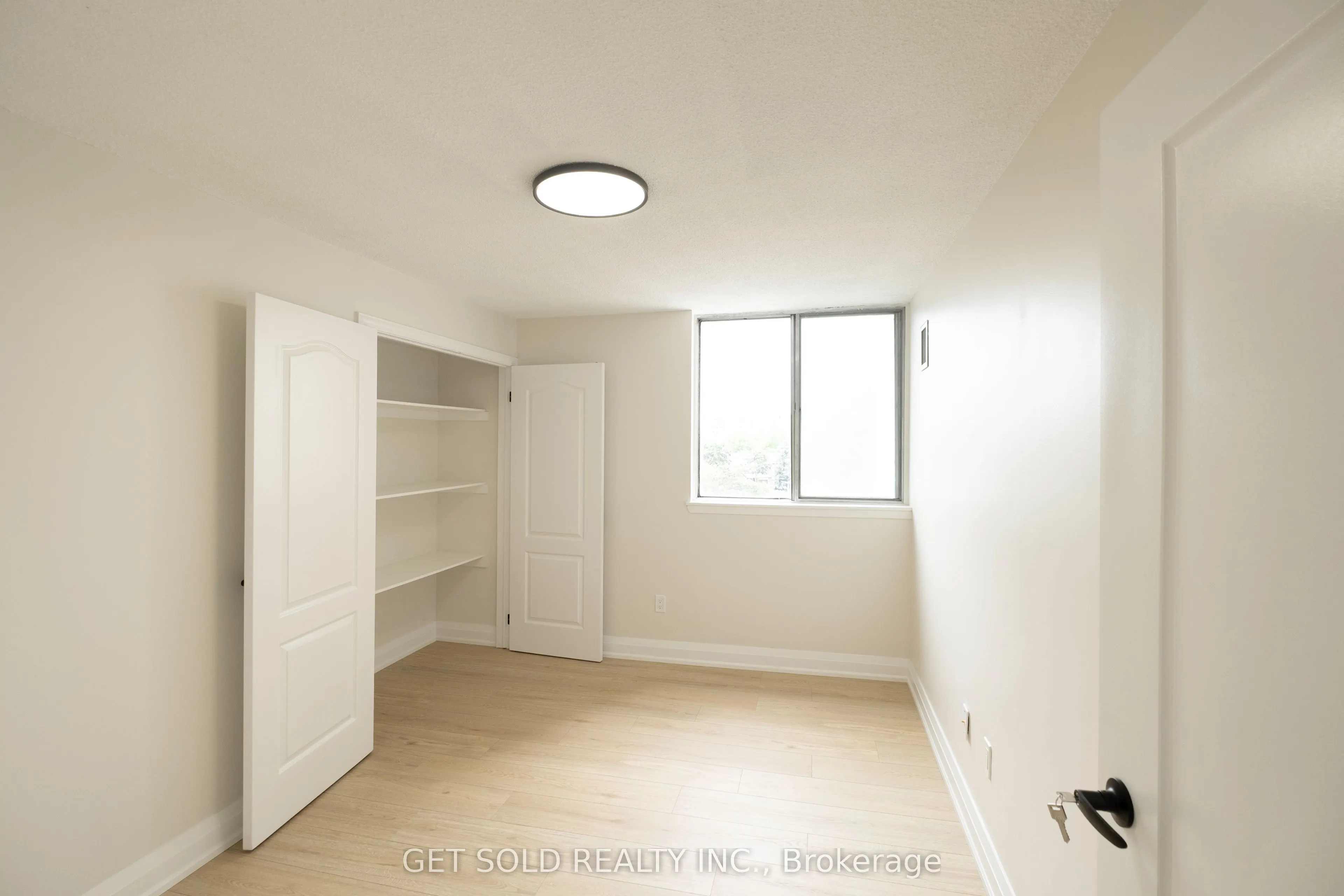 120 Dundalk Drive, #405